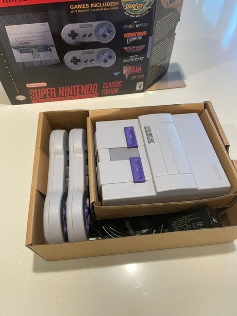 Nintendo Super NES SNES Classic Edition CIB Complete in Box Tested Excellent OEM