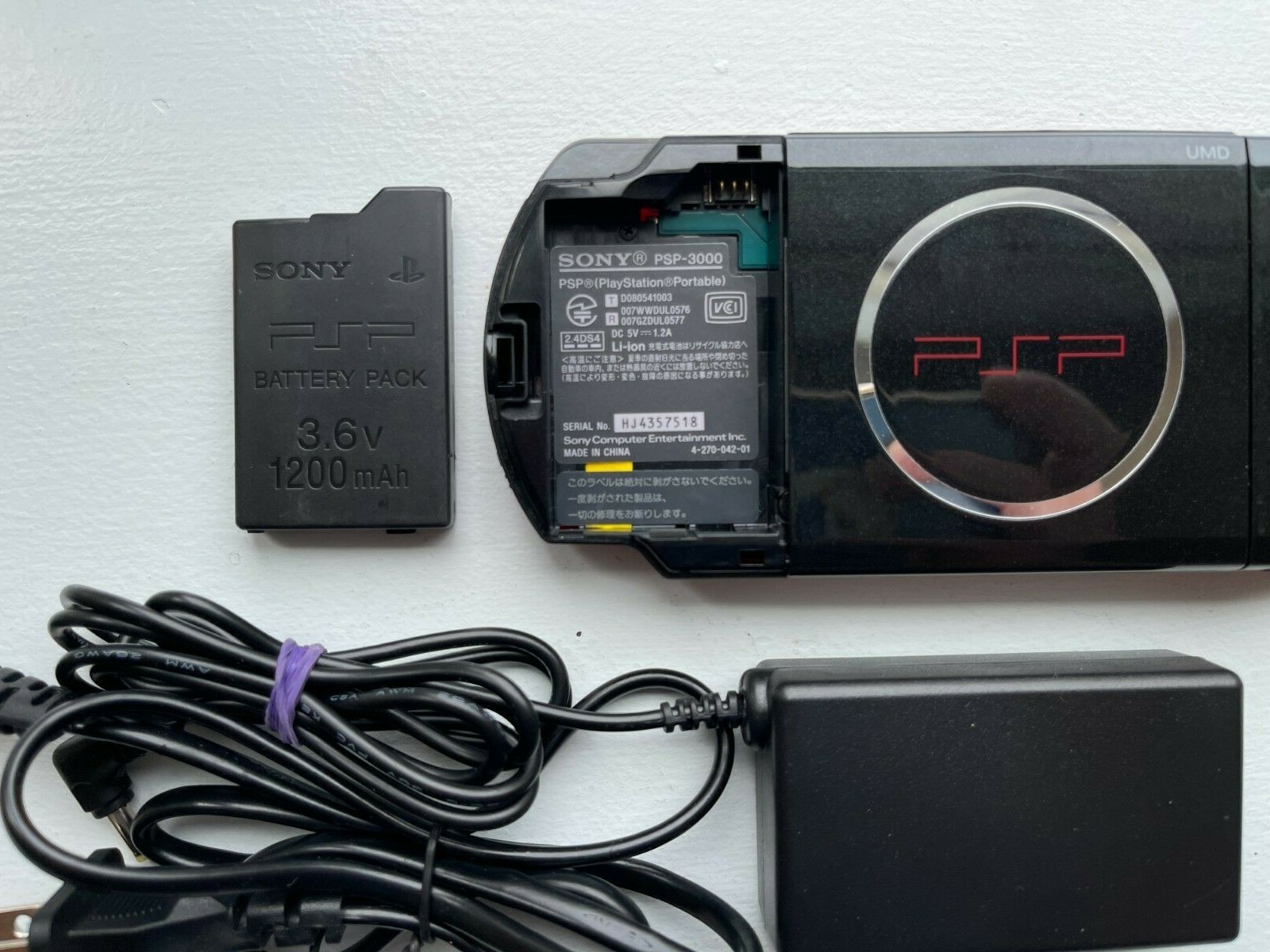 PSP 3000 Red/Black- GOOD CONDITiON – OEM Japan Import US Seller TESTED + Charger