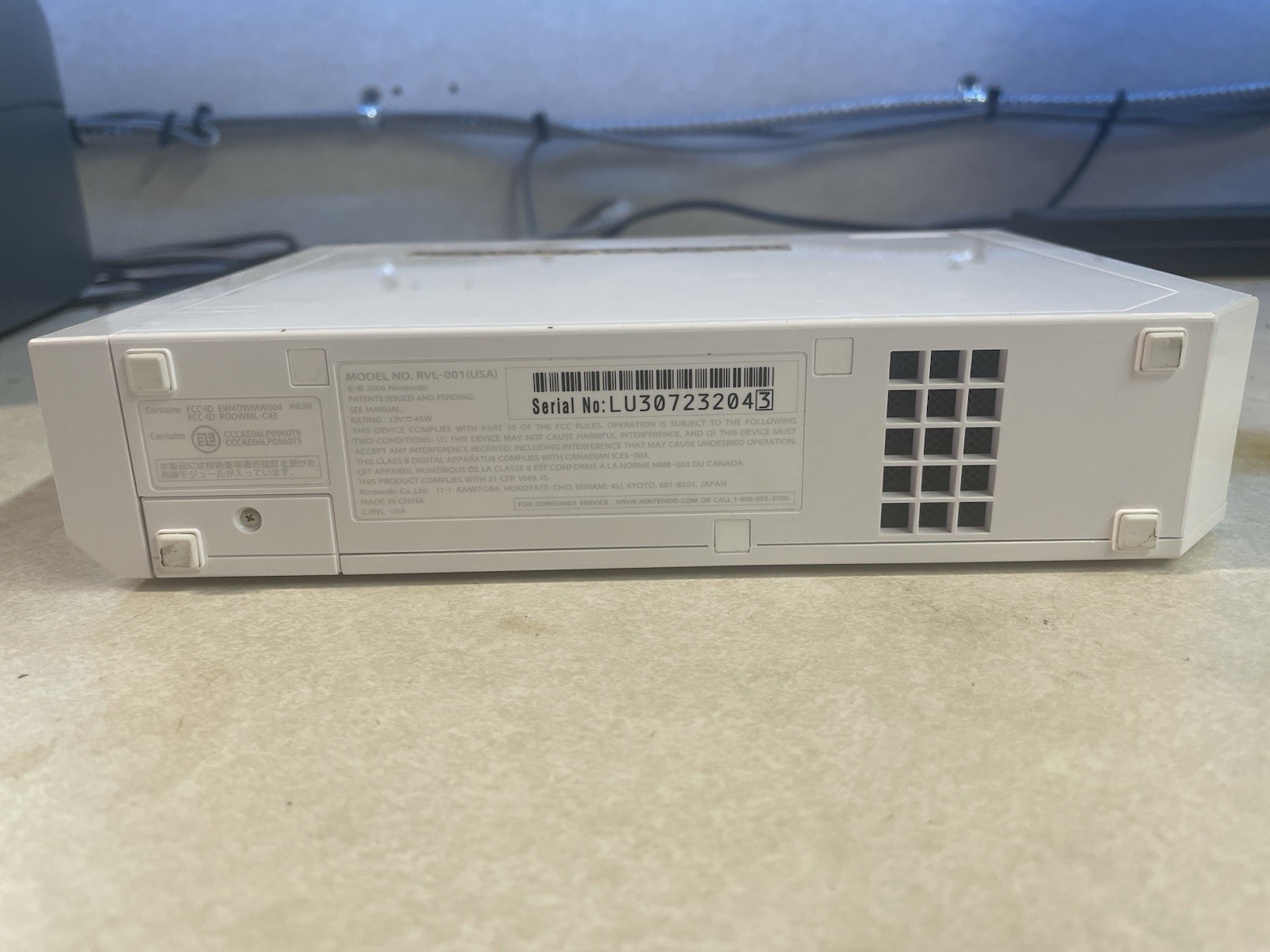 Nintendo Wii 512Mb Console – White- Console Only-READ DETAILS