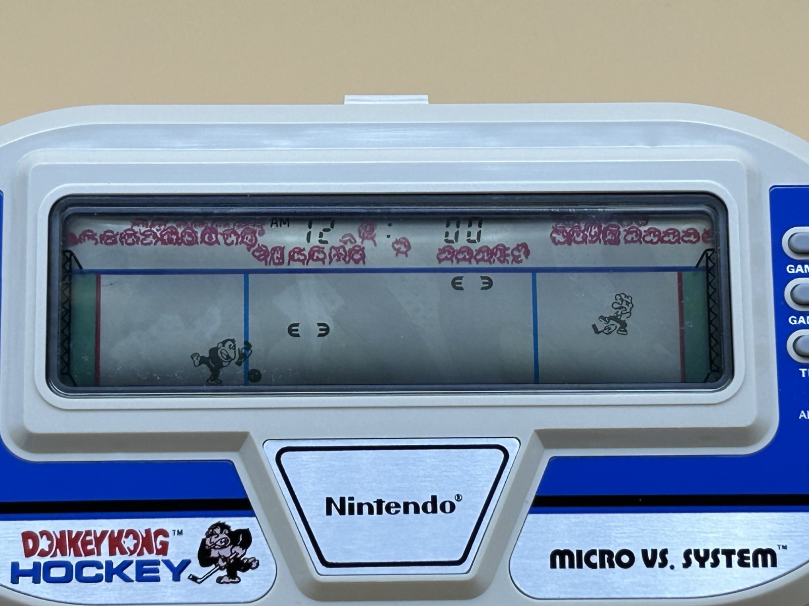 Nintendo Game & Watch DONKEY KONG HOCKEY HK-303 New Old Stock 1984