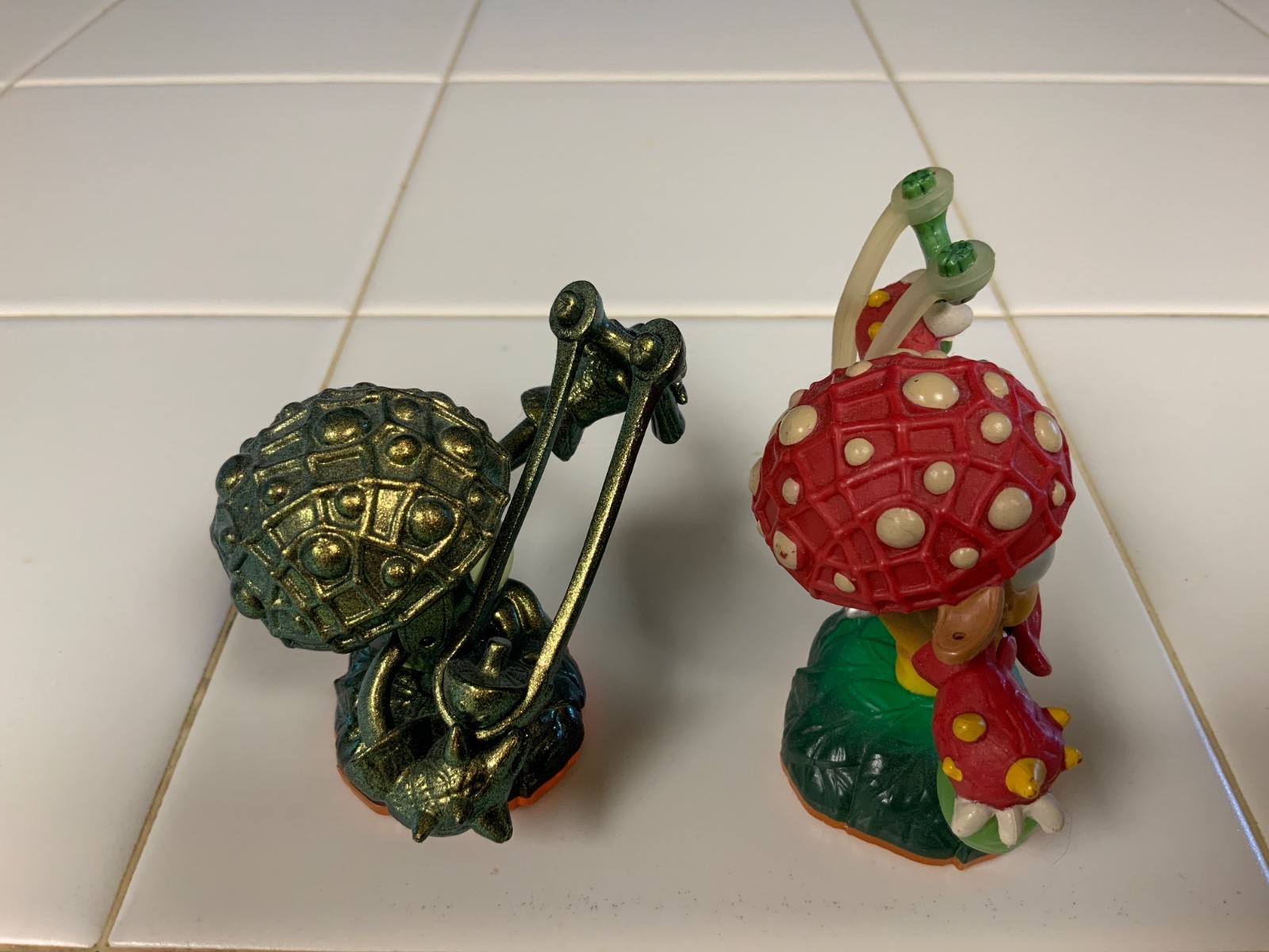 Skylanders Giants lot(4): Metallic Green Shroomboom, Gill Grunt etc