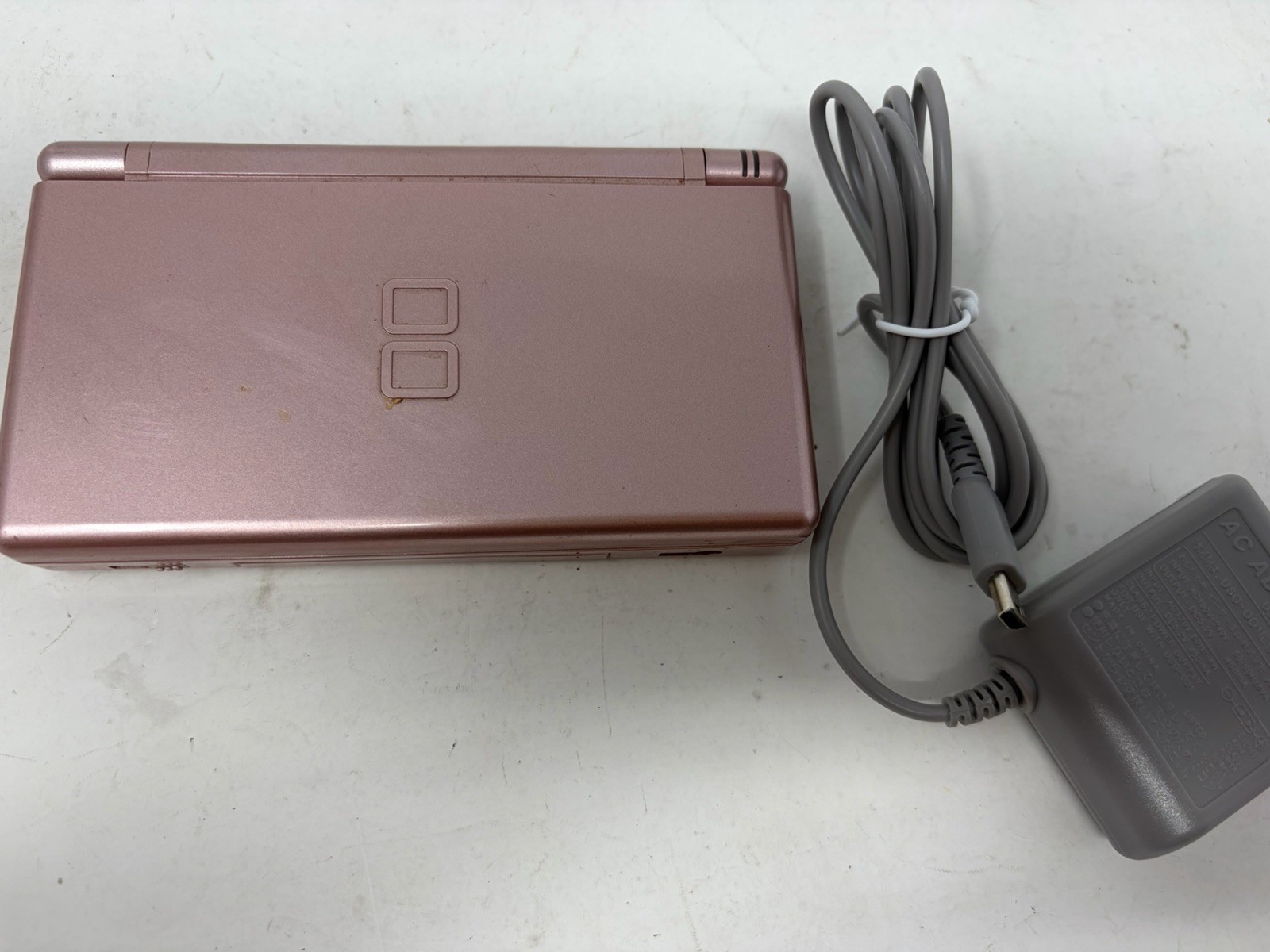 Nintendo DS Lite USG-001 Metallic Pink Handheld Working W/ Charger & Charger