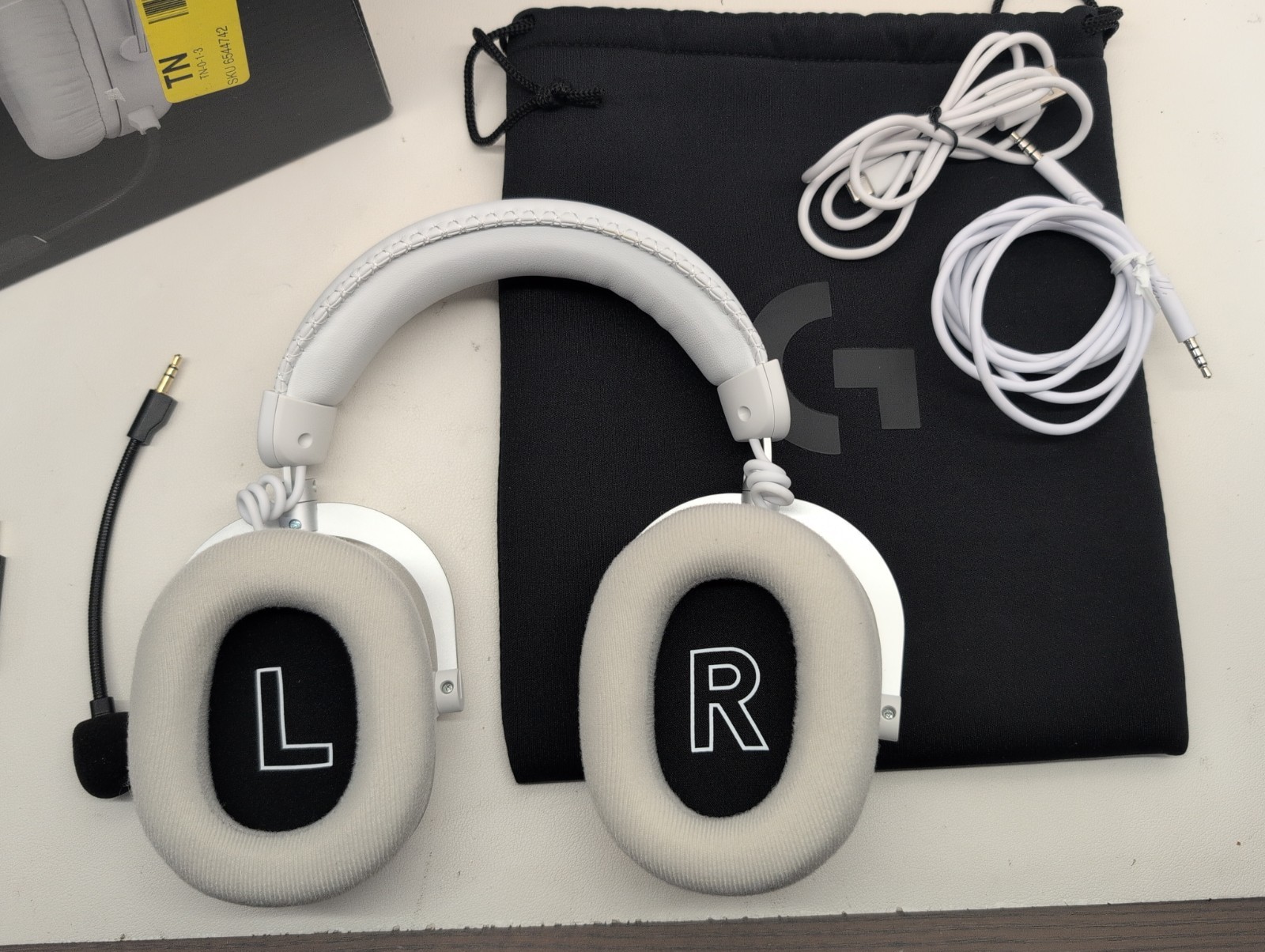 Logitech G PRO X 2 Lightspeed Wireless Gaming Headset White With Dongle Tested