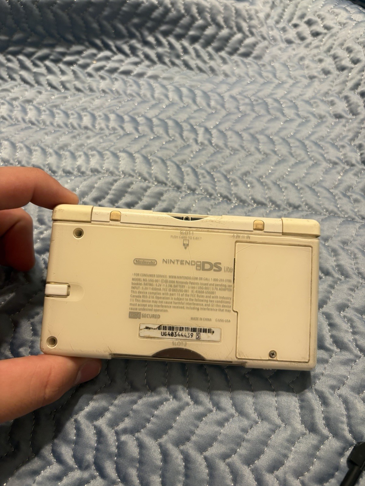 Nintendo DS Lite White Handheld Console Backlit w/ Charger, Stylus & Game