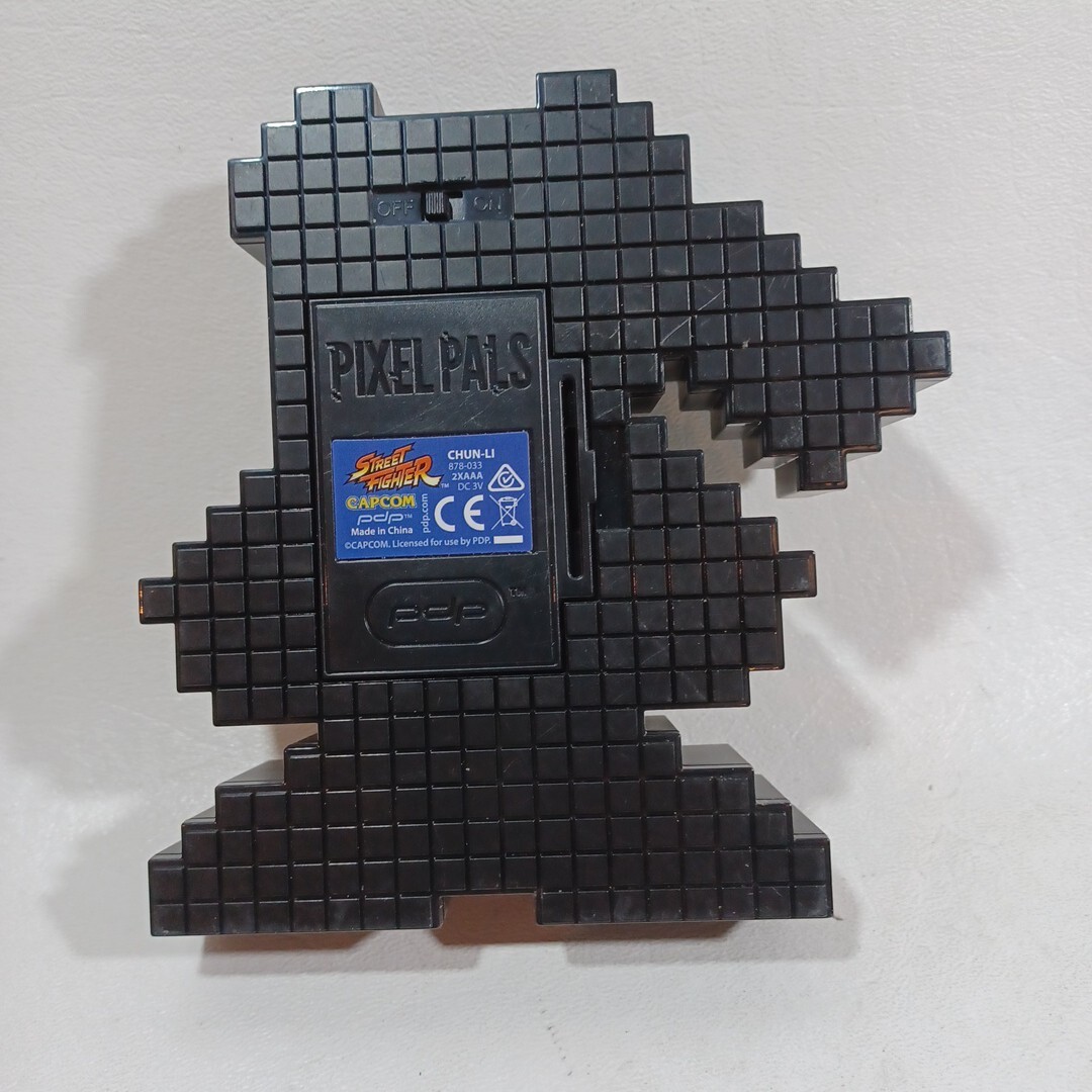 Pixel Pals – Chun-Li Street Fighter – Light Up Display – Capcom –