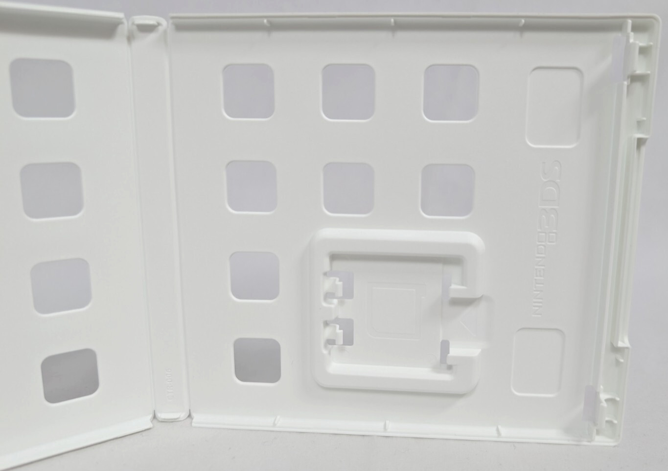 5 x NEW GENUINE Nintendo 3DS Replacement Game Cases WHITE N3DS Case OEM cart