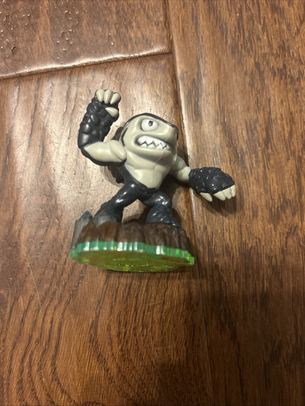 Skylanders LOT Sheep Wreck Island Portal + Bumble Blast & Thumpback