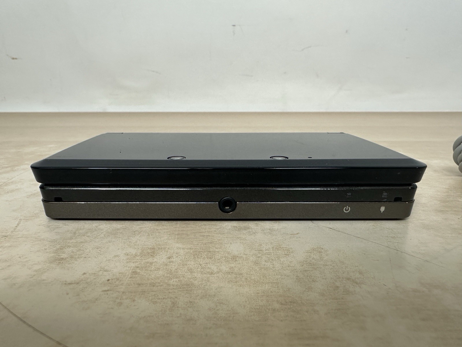 Nintendo 3DS Handheld CTR-001 Cosmo Black USA Version w/ Charger/Stylus – WORKS!