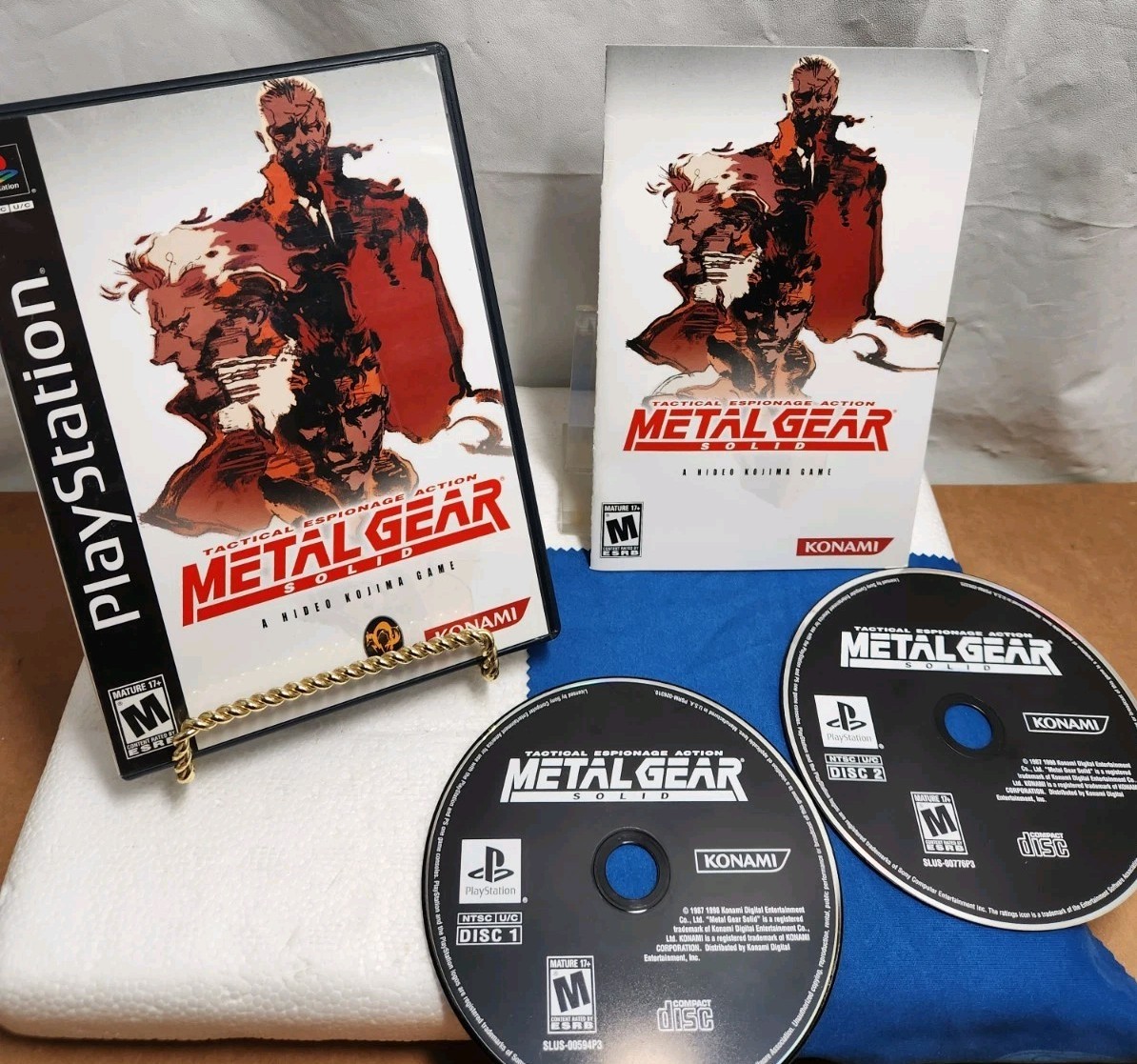 Box Set Metal Gear Solid: The Essential Collection – Sony PlayStation 1&2 Mint