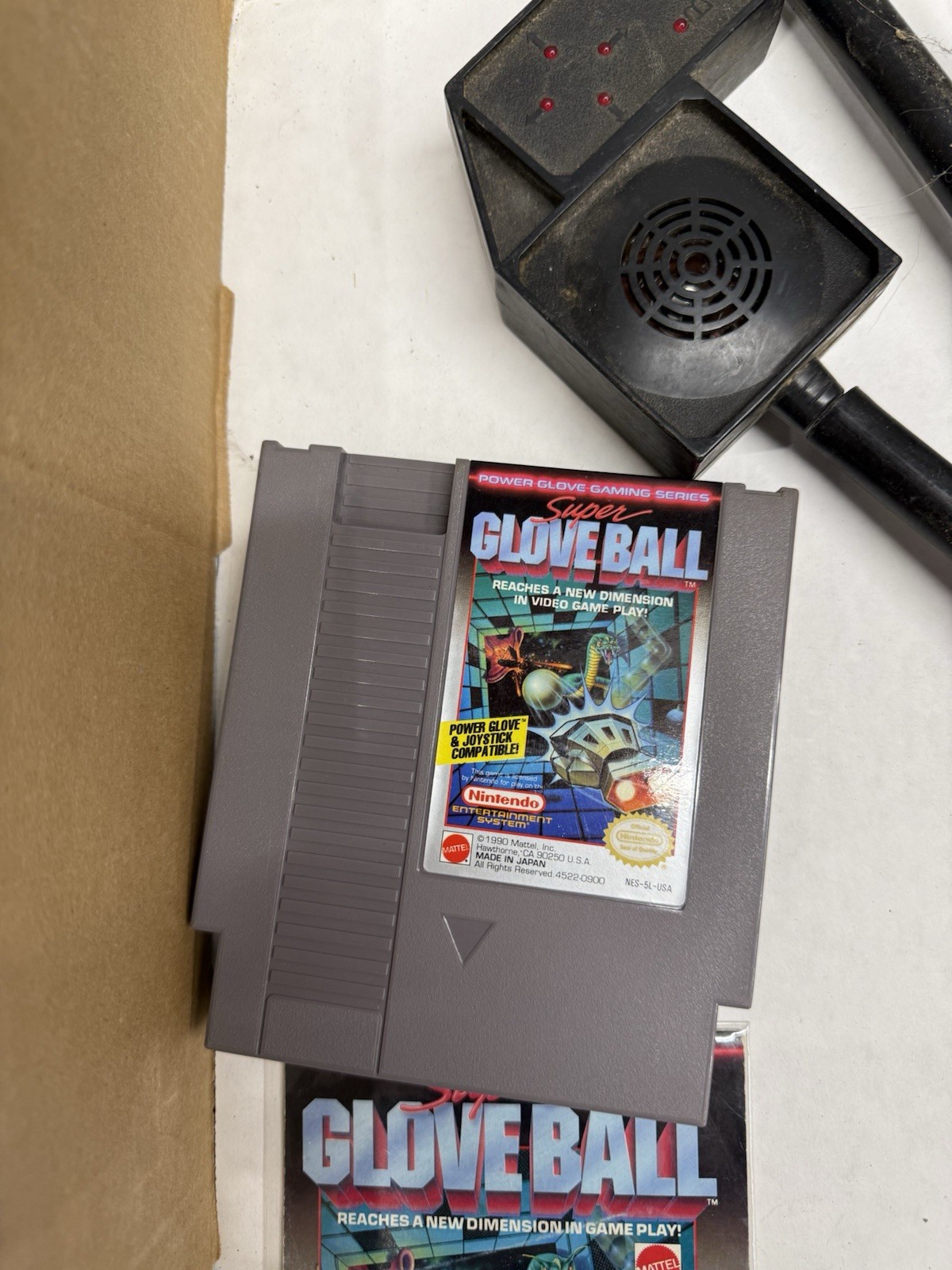 Gloveball Game W/ Glove (glove Lights Up But Doesn’t Work)