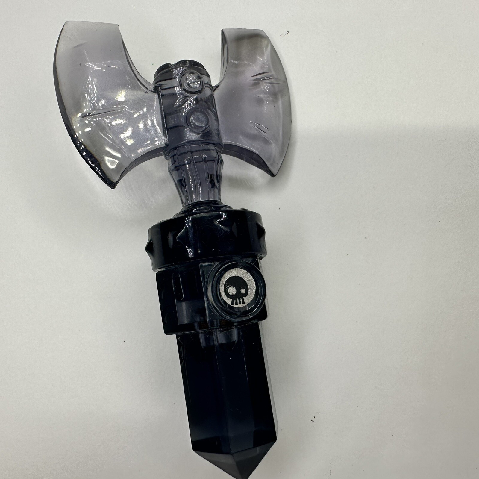 Undead Axe Haunted Hatchet Traptanium Crystal Skylanders Trap Team Figure