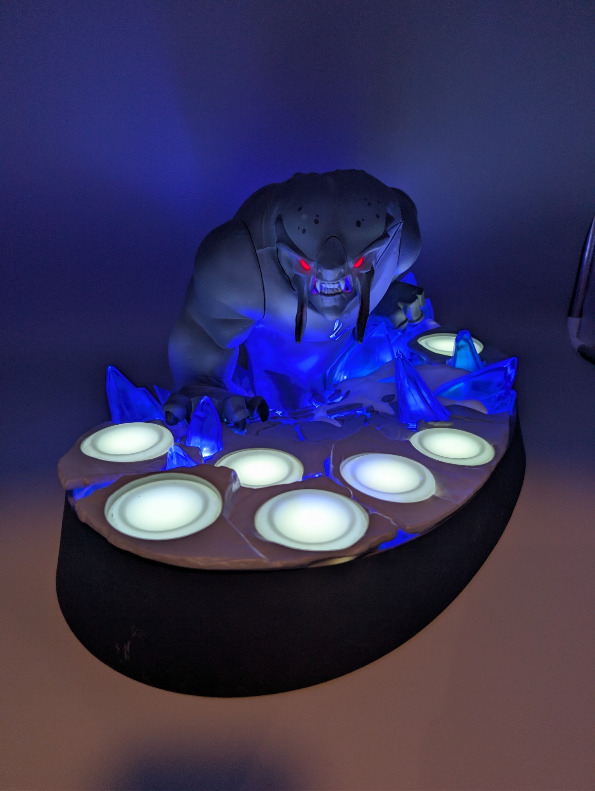 Disney Infinity 2.0 Collectors Marvel Frost Giant Beast Base Display Stand