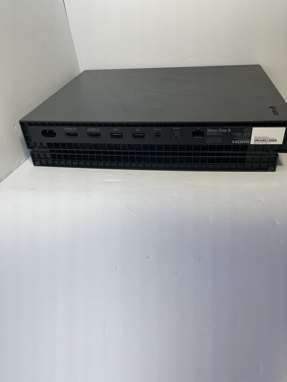 Xbox One X Project Scorpio Edition | 1TB | Controller | RESTORED NEW T PASTE