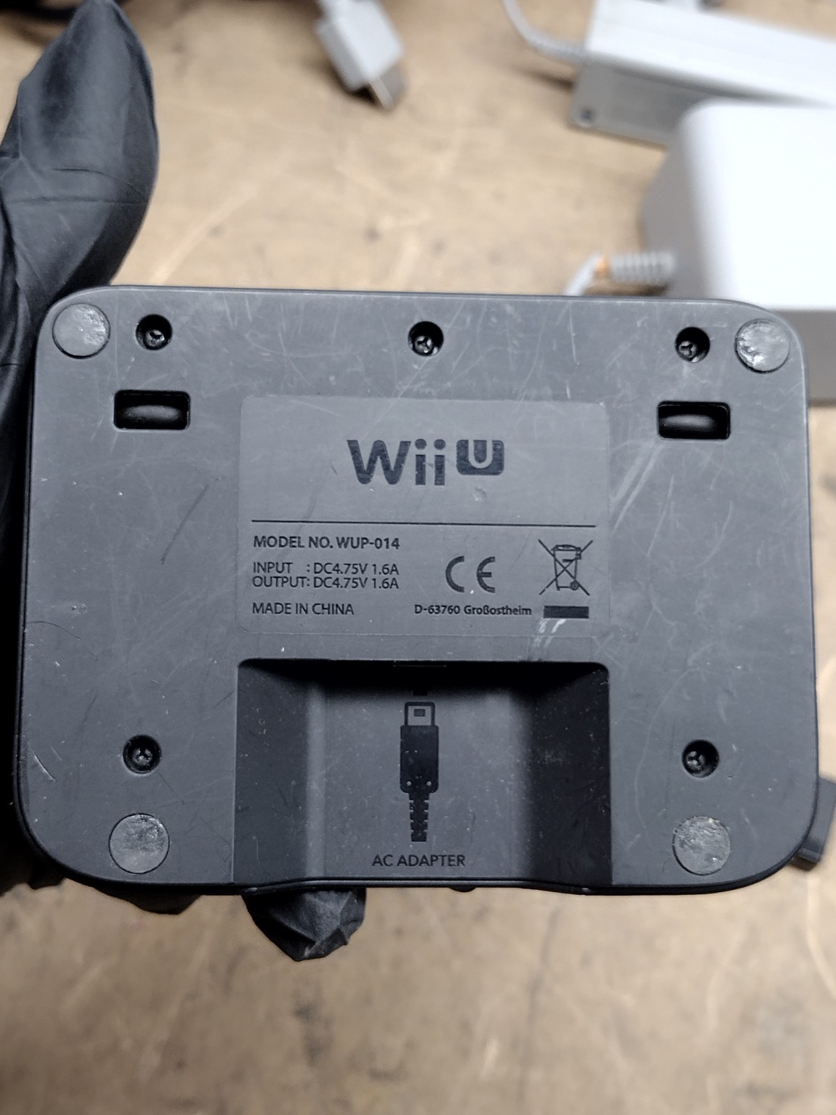 Nintendo Wii U Console WUP-101 & Game Pad WUP-010 Black w/ Cables & Dock – USED