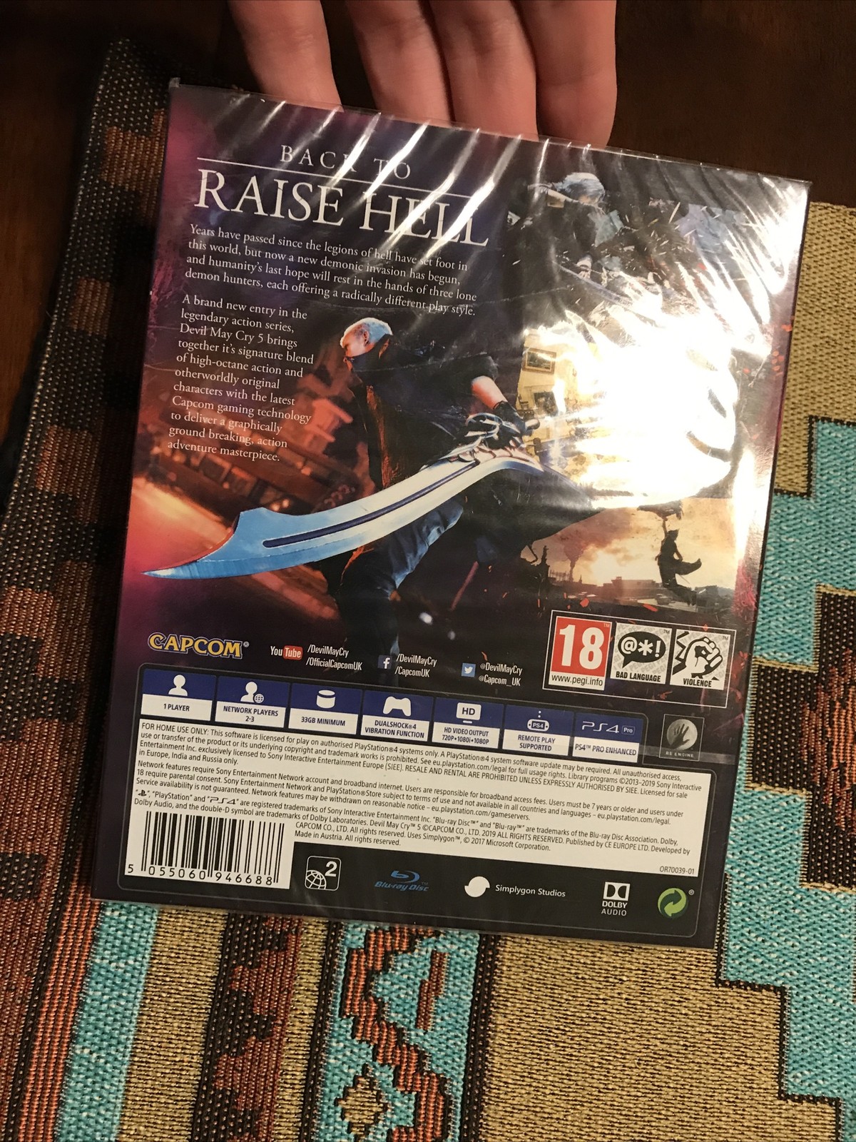 Devil May Cry V (PS4) – Deluxe UK Steelbook