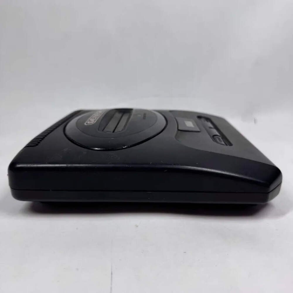 Broken Sega Genesis Console Gaming System MK-1631 No Power