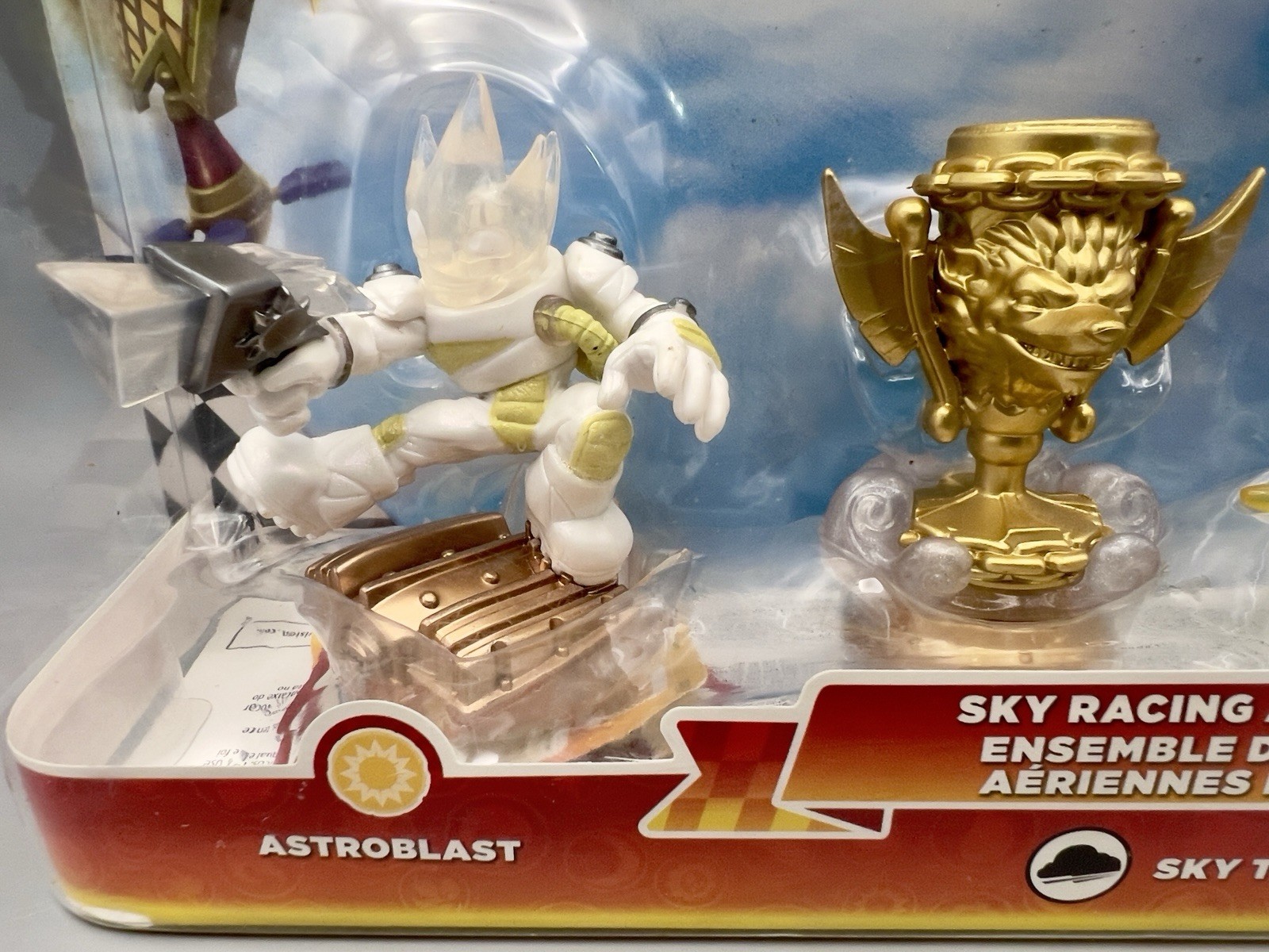 Skylanders SuperChargers Sky Racing Action Pack Astroblast Sun Runner Trophy NEW