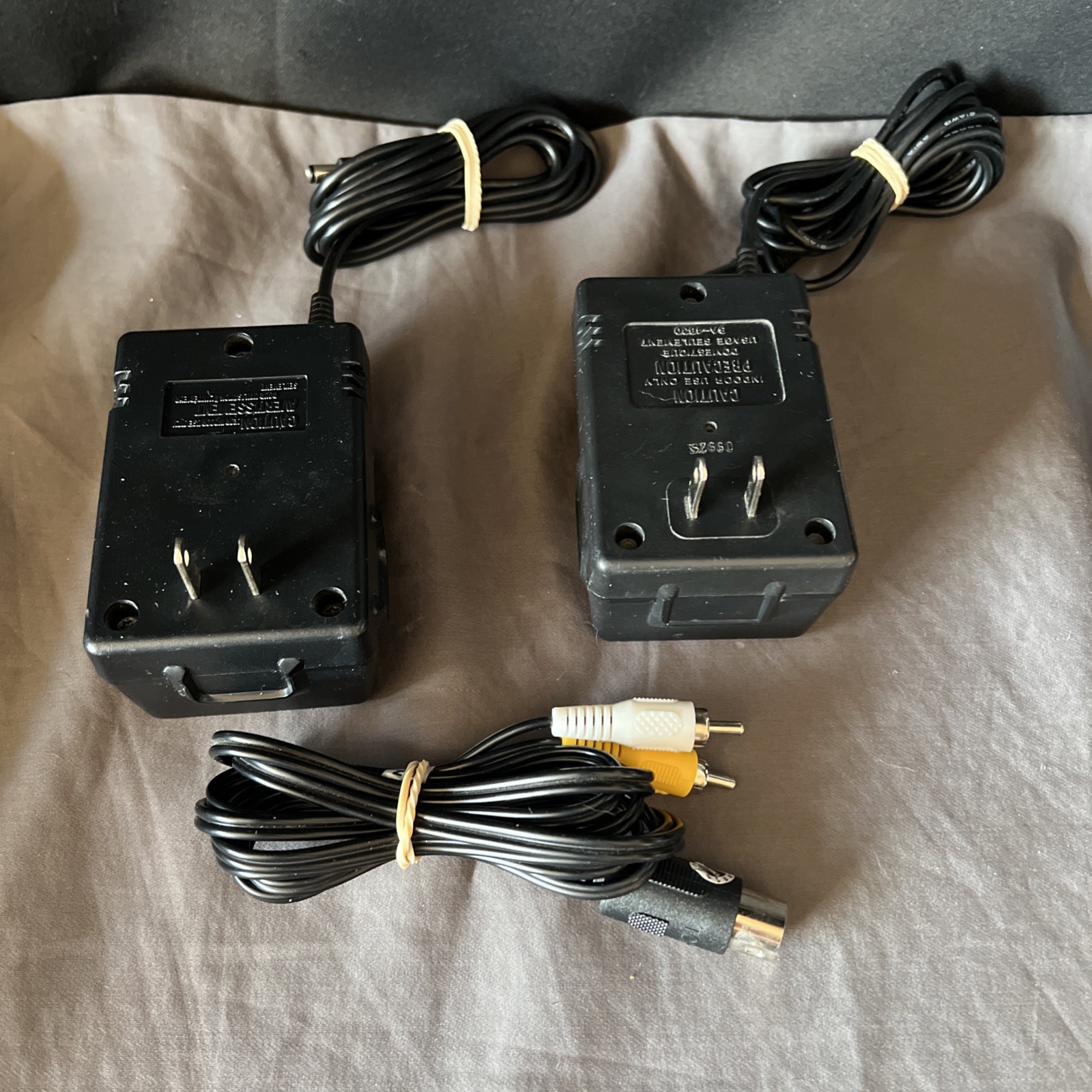 Sega CD Model 2 Sega Genesis Console With Cables And Controller & 3 Games Tested