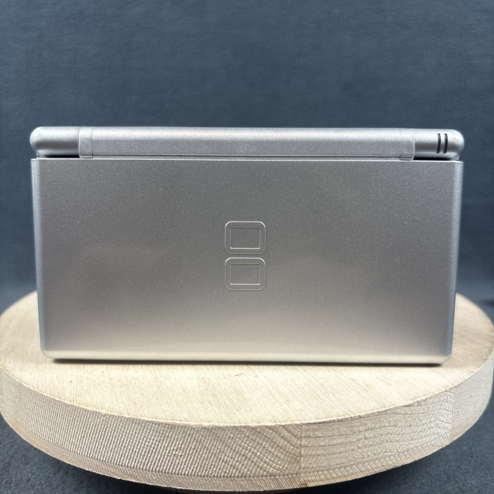Nintendo DS Lite Silver Console USG-001 w/ Charger & Game – Working, with Defect