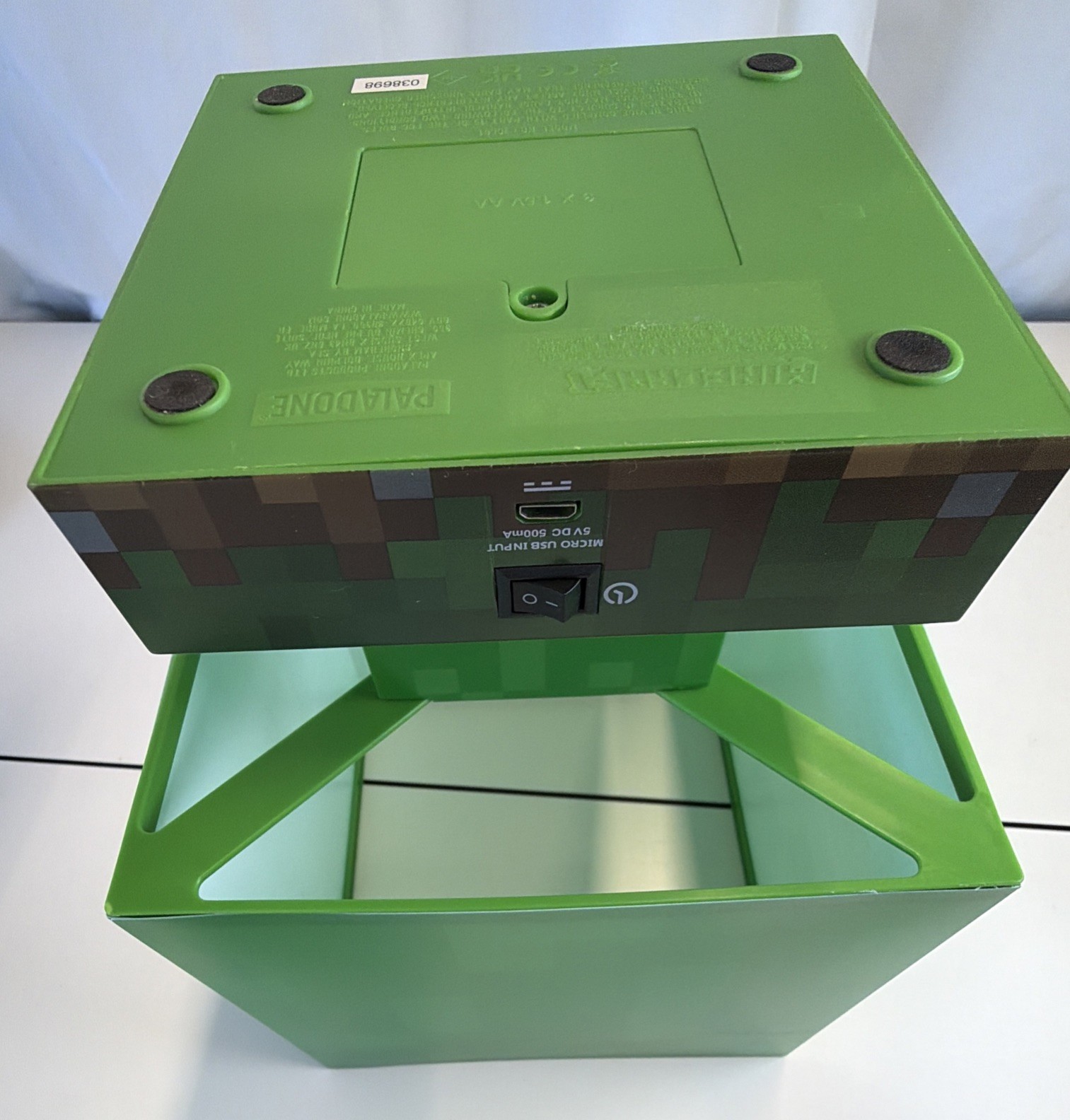 Paladone Minecraft Green Creeper Icon Lamp – Battery or USB Powered