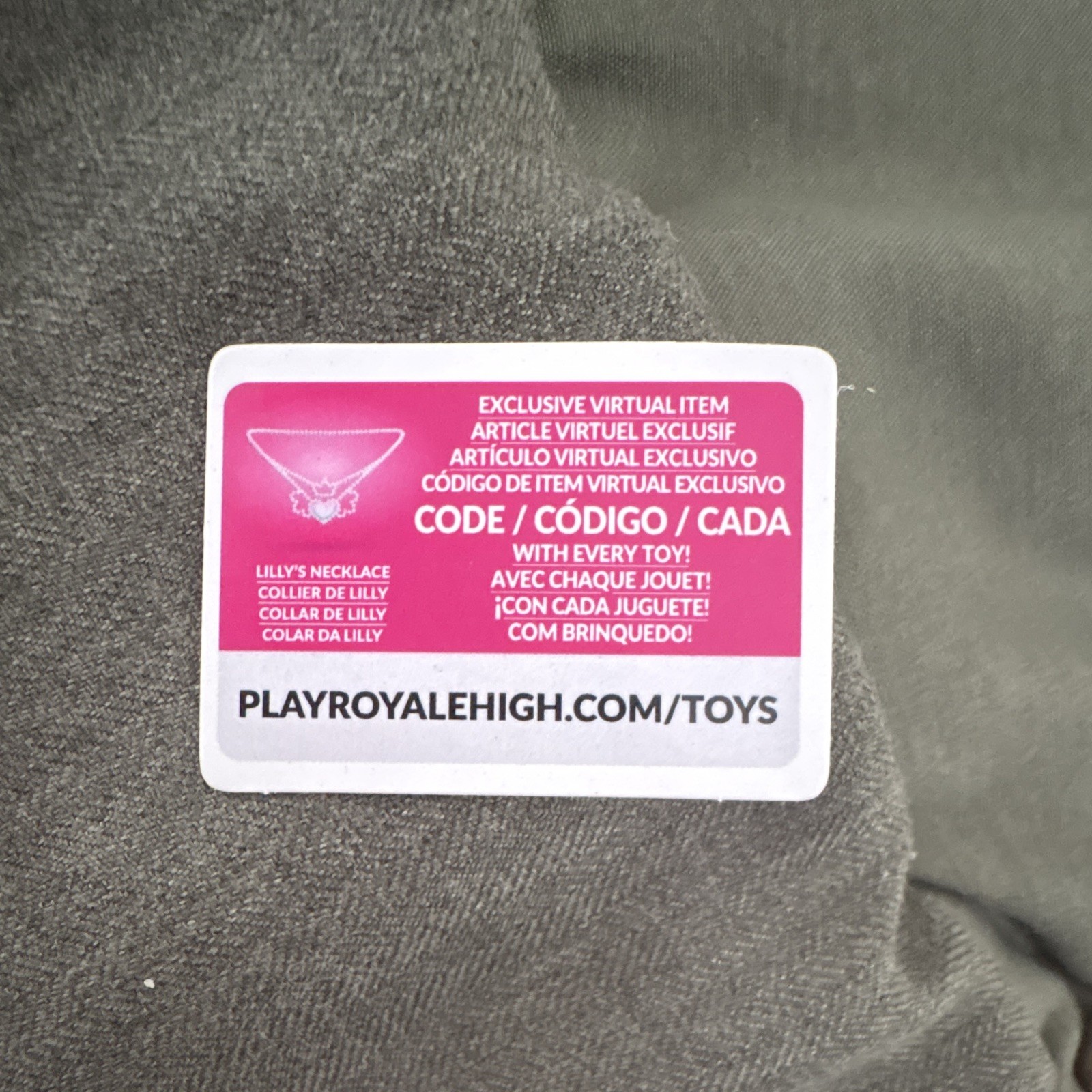 Royale High Lilly’s Necklace Virtual Item Code Scratch-Off Card CODE ONLY