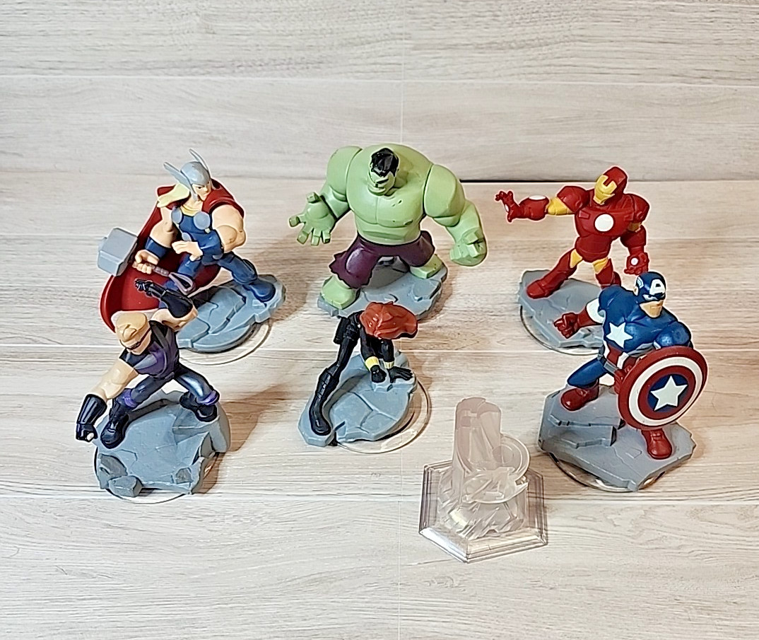 Lot of 7 Avengers Marvel Disney Infinity 2.0 Figures Hulk Thor Captain America