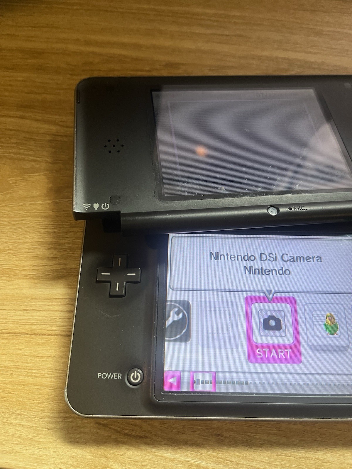 PARTS REPAIR Nintendo DSi XL Handheld System BROKEN HINGE POWERS ON PLAYS GAMES