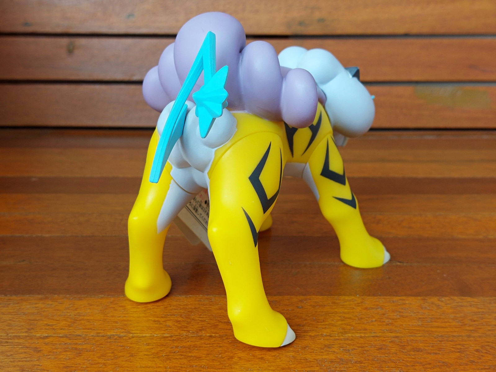 Raikou Pokemon Sofubi Soft Vinyl Figure Takara Tomy 2010 4.6in