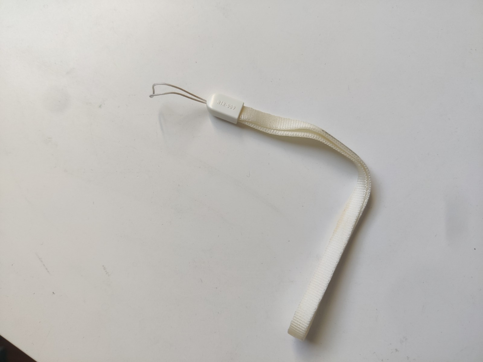 Official Nintendo DS Touch Strap NTR-009 Cream Color OEM Genuine