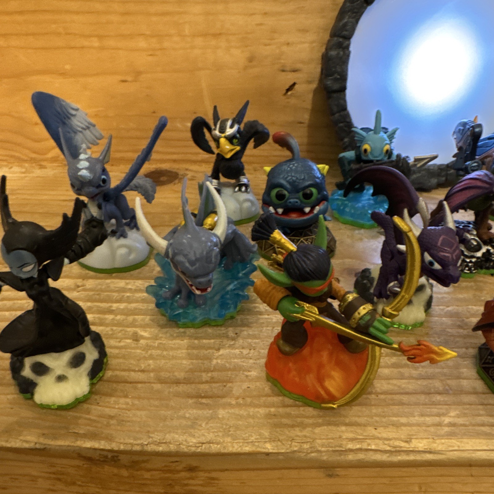 Skylanders Spyro Character Figure Lot w/ Light Up Portal of Power Base