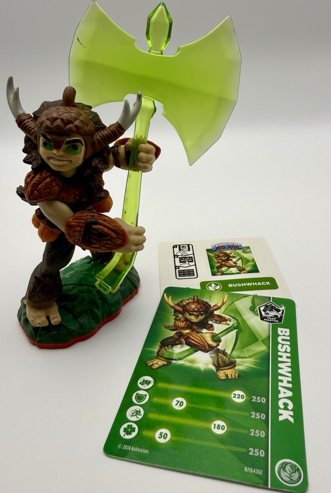 Skylanders Trap Team BUSHWHACK Trap Master Figure + Stat Card & Sticker Sheet