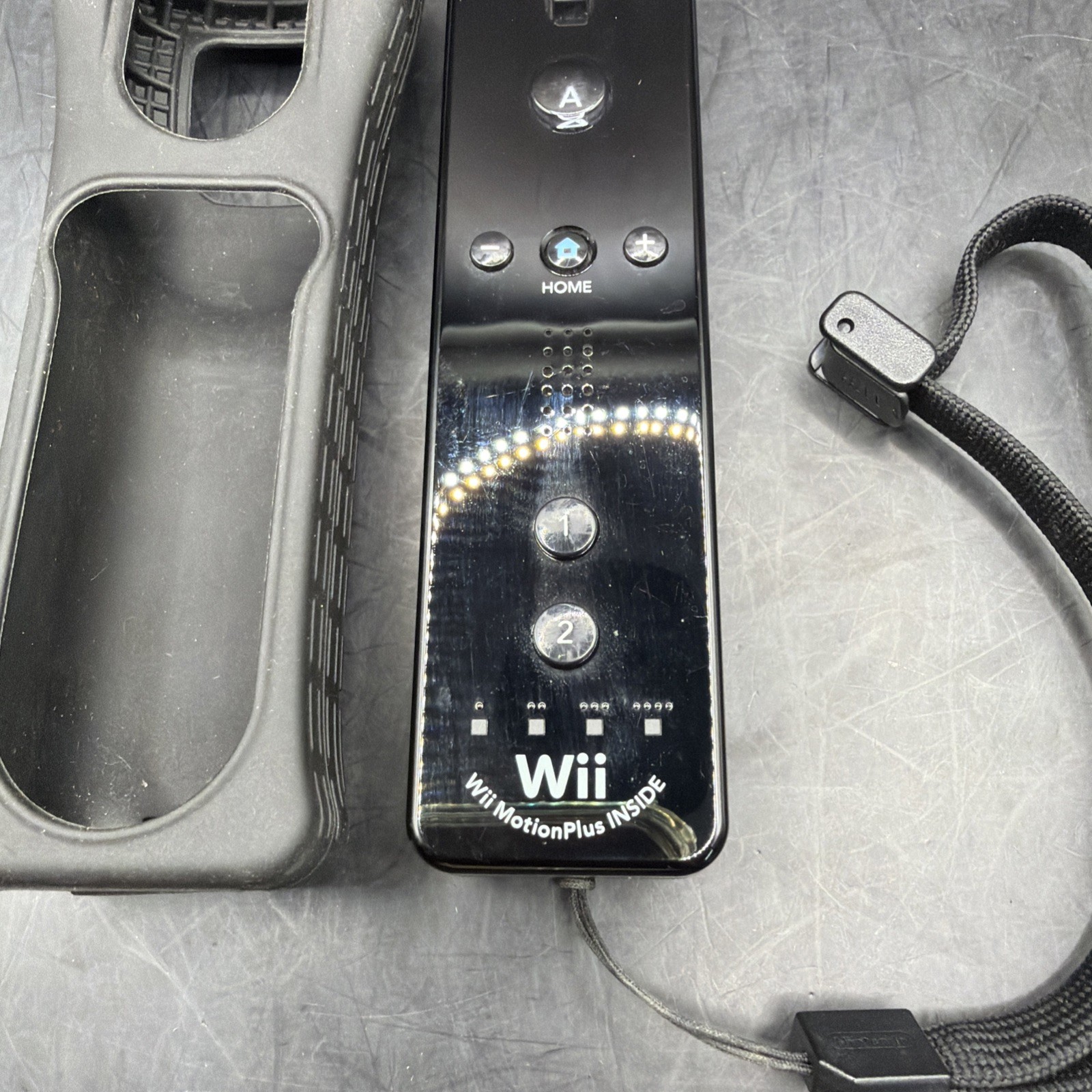 Official Nintendo Wii Remote Plus Black Controller MotionPlus Tested RVL-036. D