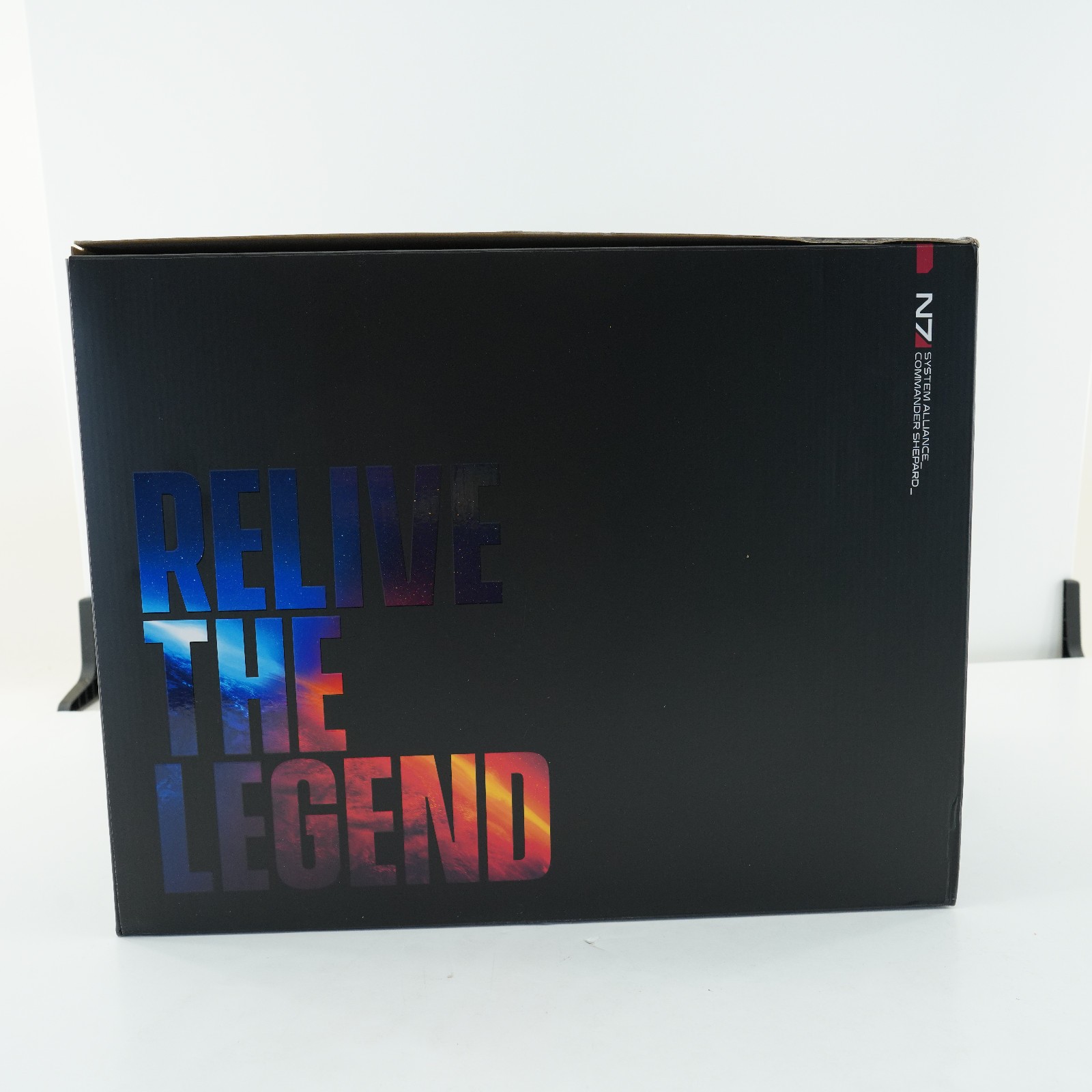 Mass Effect Legendary Cache Collector’s Edition Preowned game helmet