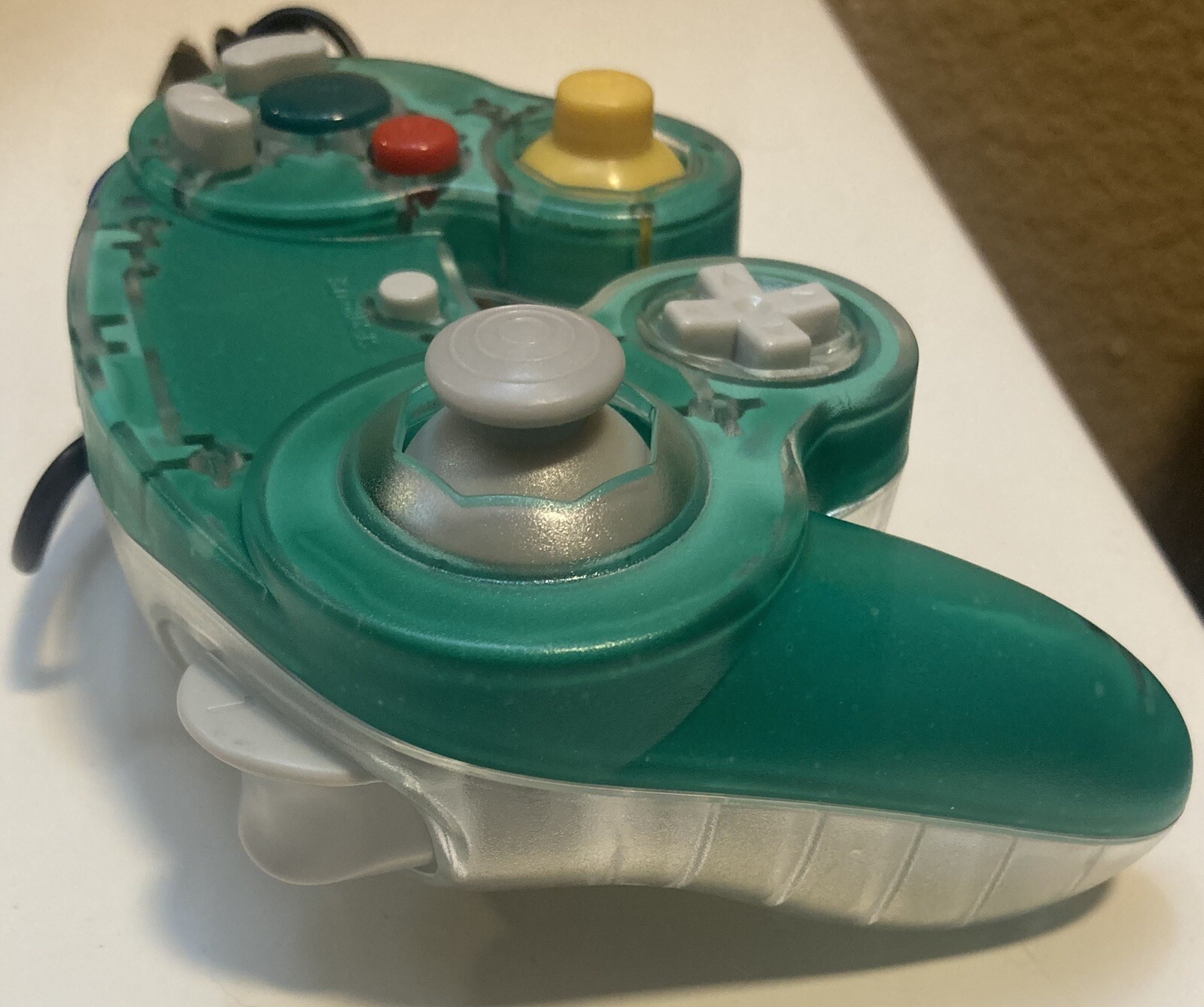 Nintendo GameCube Controller – Conductive WHITE (glow in the dark)