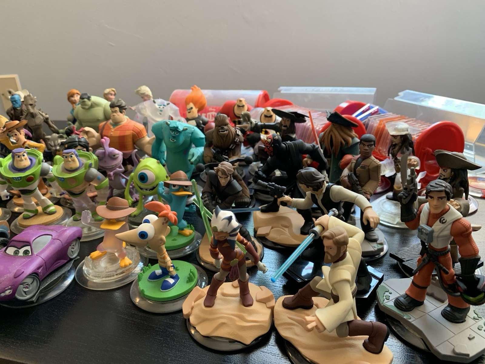 Disney Infinity Figures Bundle Marvel Star Wars Pixar W/ Play-sets, Power Discs
