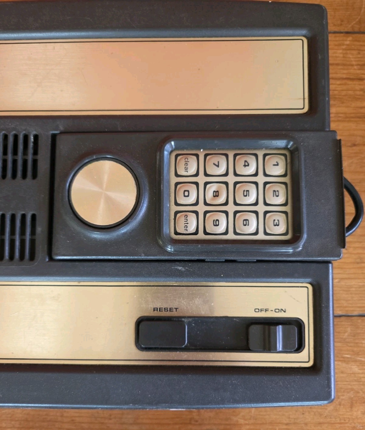 ColecoVision/Intellivision Mattel Console w/2 Controllers Video Game Untested