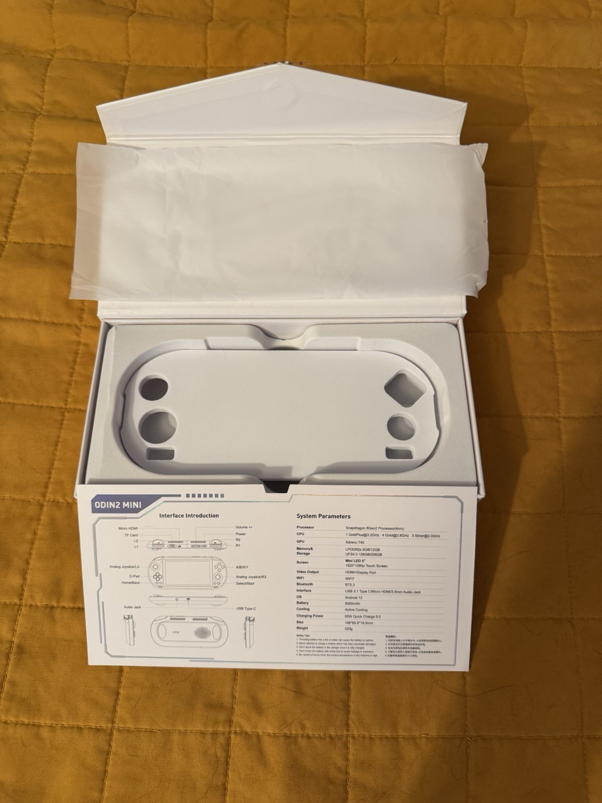AYN Odin2 Mini Pro White Android Handheld 12+256GB w/ Case CIB – Mint