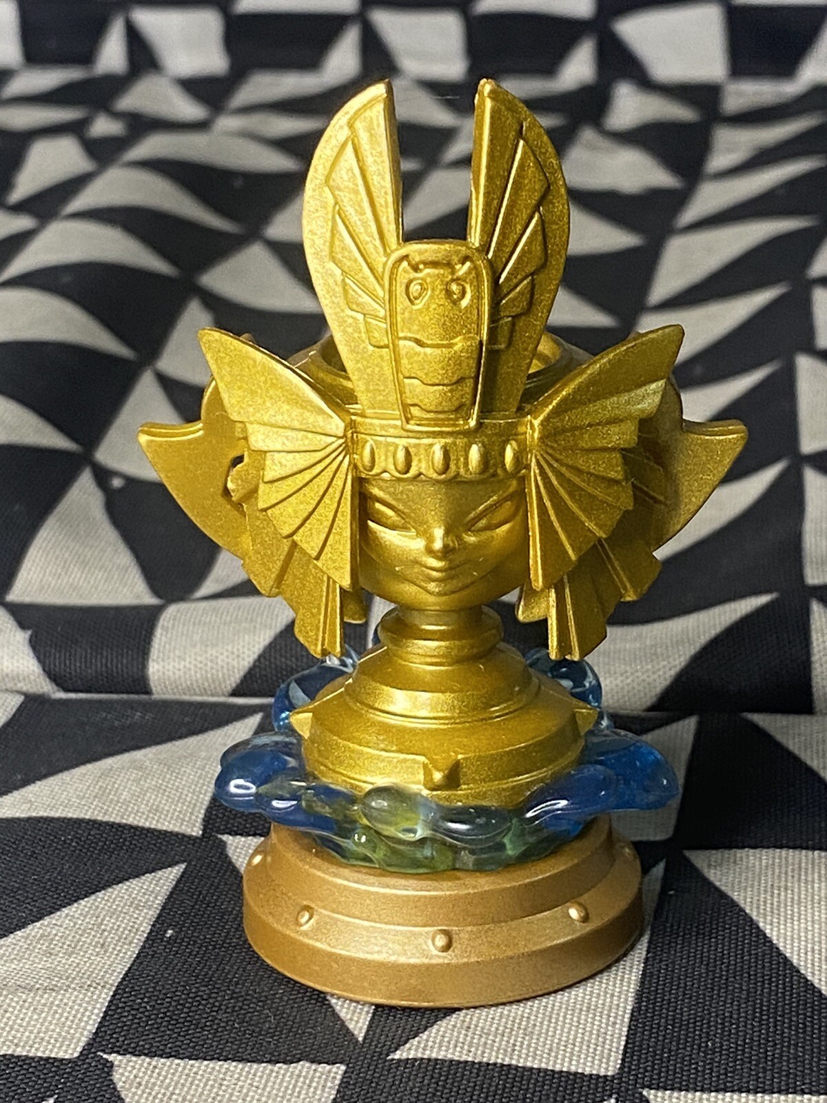 Skylanders Superchargers Golden Queen Sea Trophy Figure