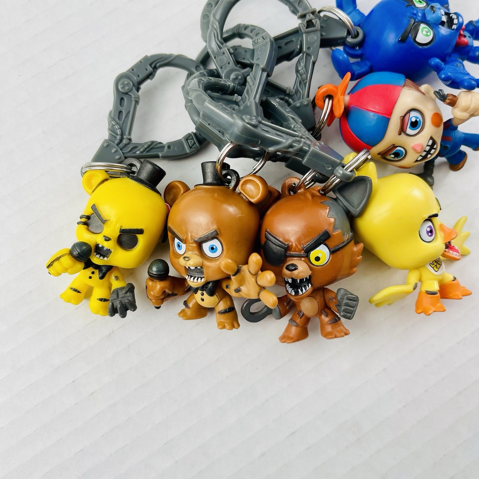 Five Nights At Freddy’s FNAF Keychain Backpack Hanger Lot of 6 Funko Clips