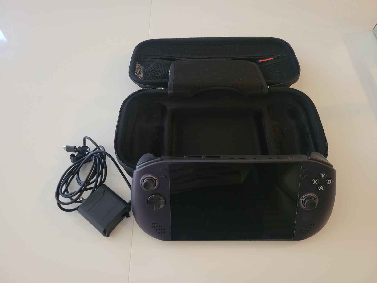 Lenovo Legion Go S Z1 Extreme 32GB ram SteamOS 1TB w/ carrying case