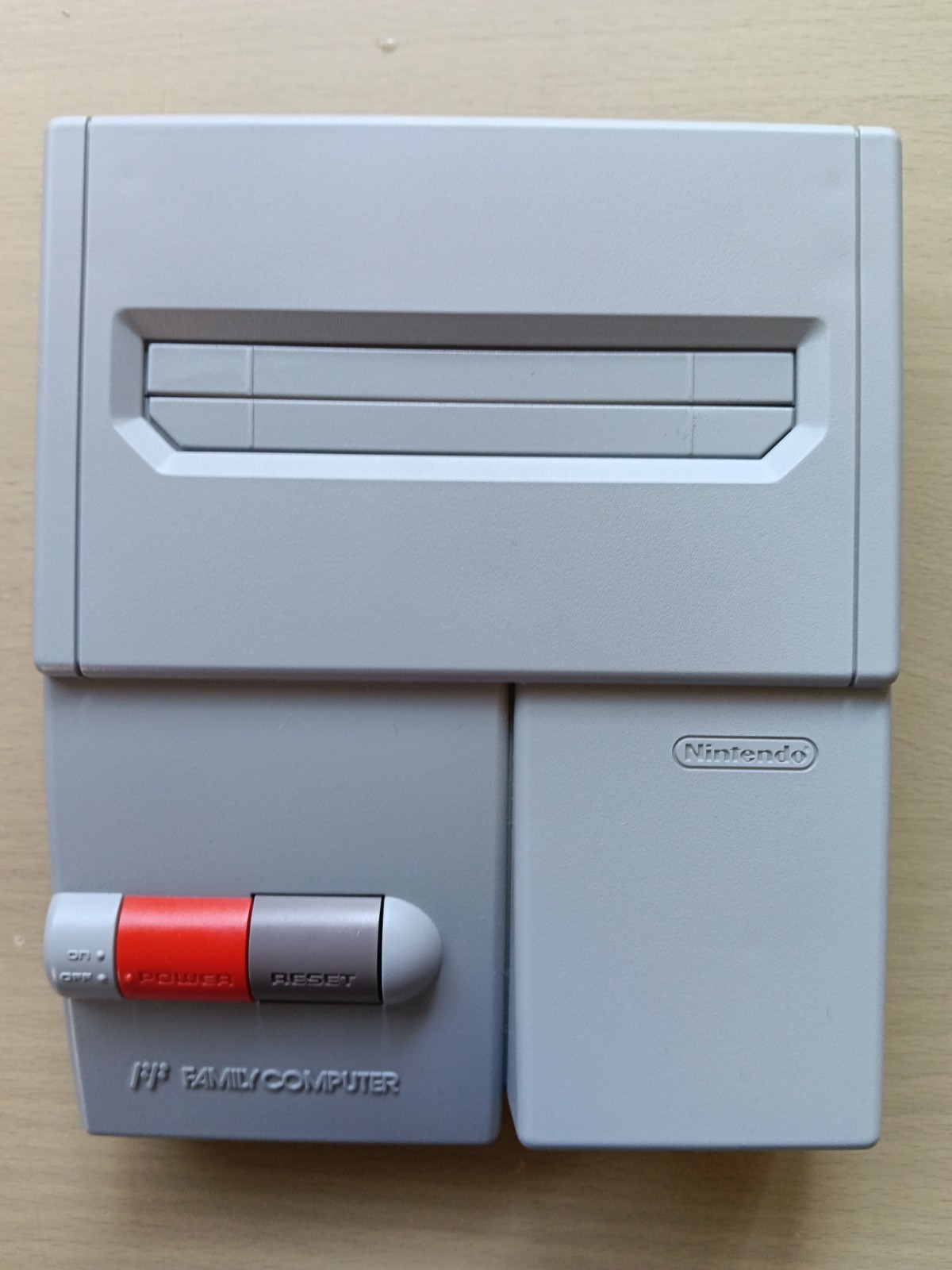 Nintendo New Famicom Console AV Complete good condition TESTED /painted/NES 1