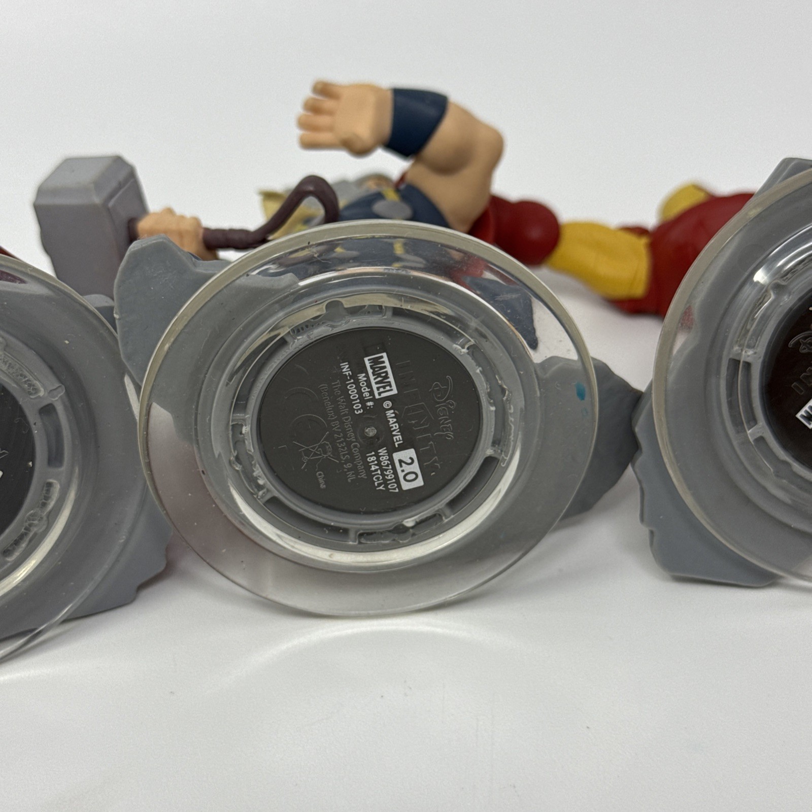 Disney infinity 2.0 Marvel Avengers Lot Of 4- Iron Man/Hulk/Captain America/Thor