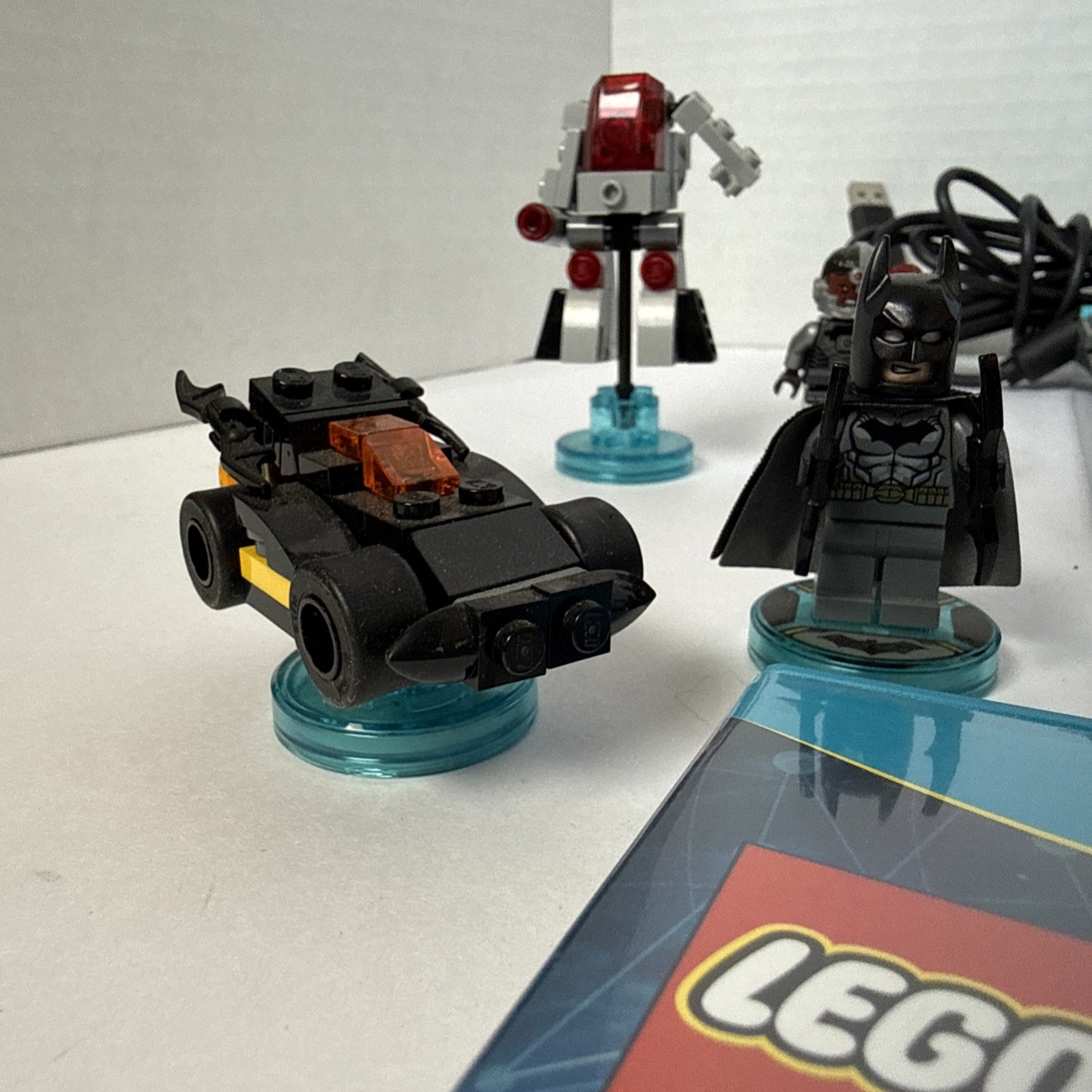 LEGO Dimensions Lot Game / Portal + 7 Figures – Ninjago, Chima, Batman + Others