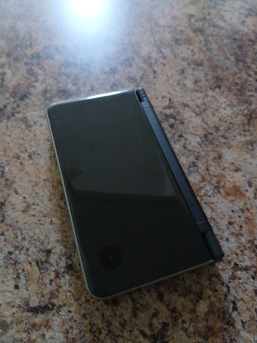 Nintendo DSi XL Handheld System With Charger – Read Description