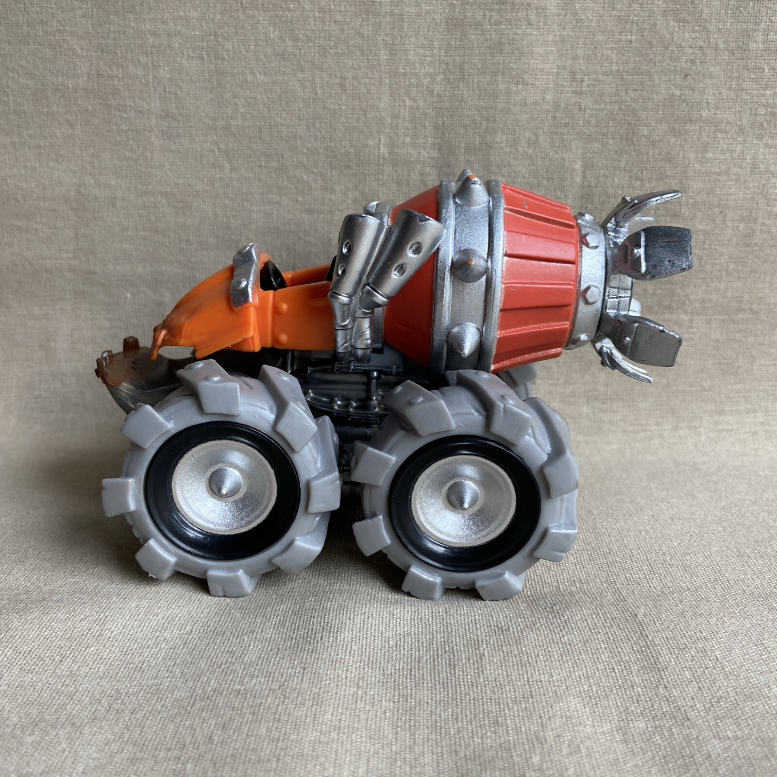 Skylanders Superchargers Smash Hit & Thump Truck (2) (Figure & Vehicle) 87531888