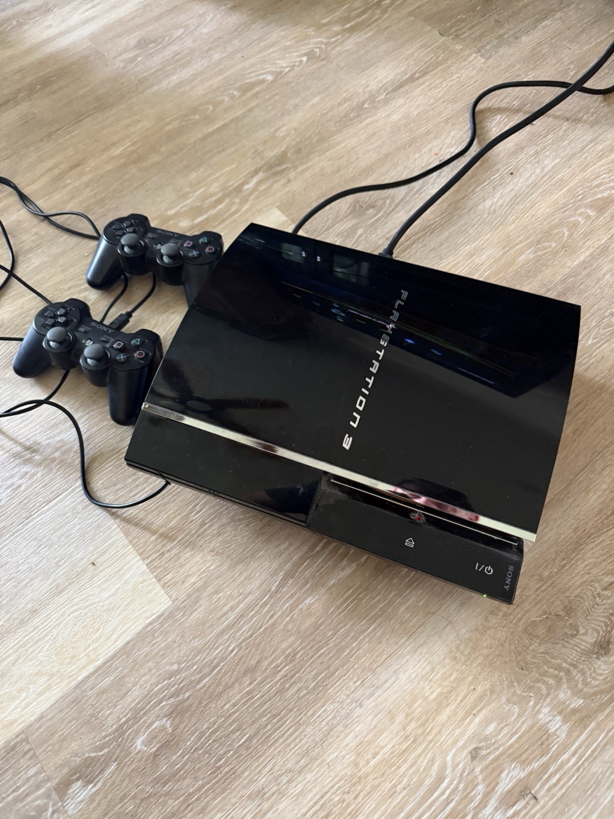 PS3 Play Station Backwards Compatible 60gb with 2 Controllers CECHE01 Tested