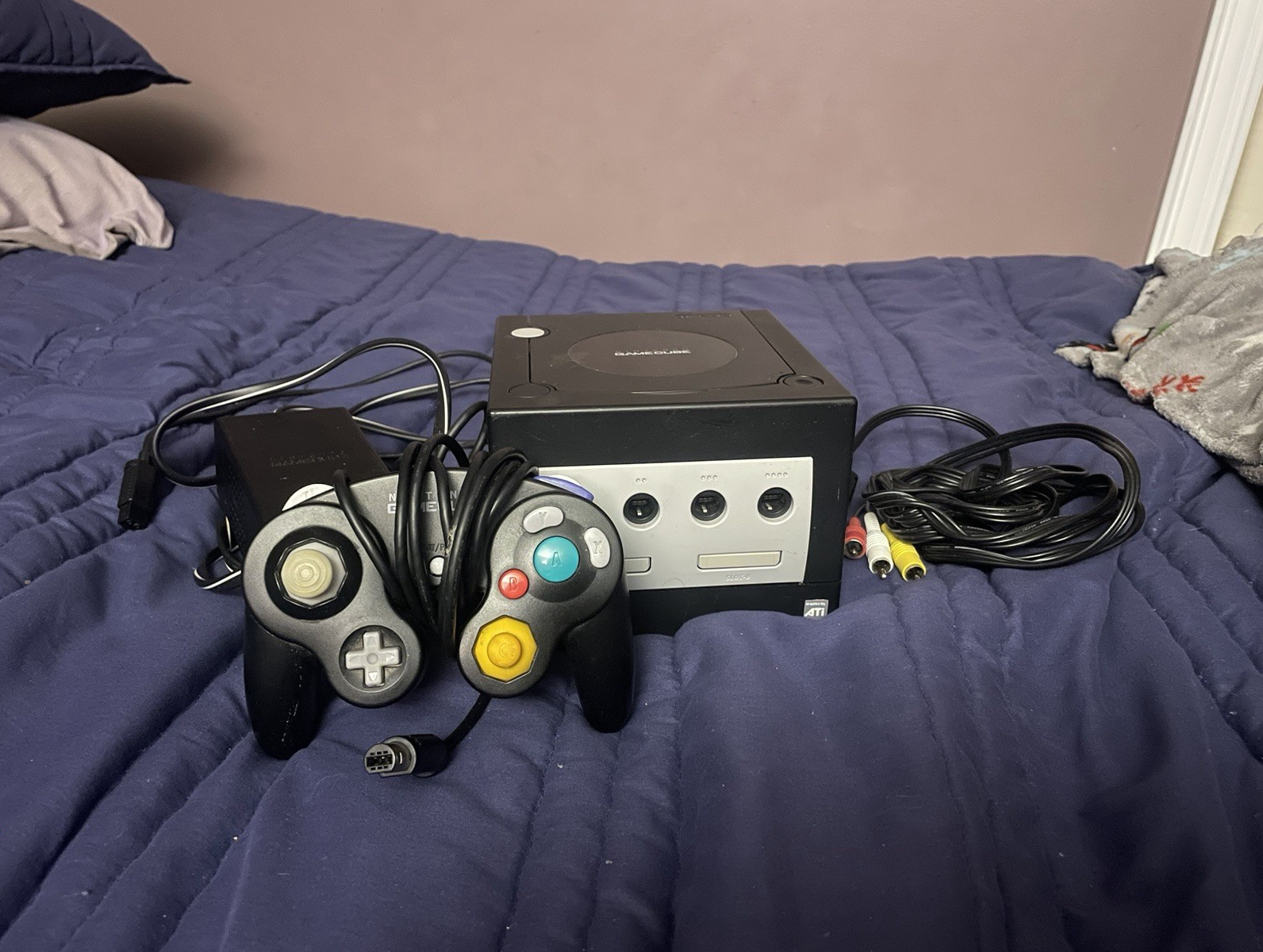 Nintendo GameCube Console Black/Silver w/ Controller, Power Supply & AV Cable