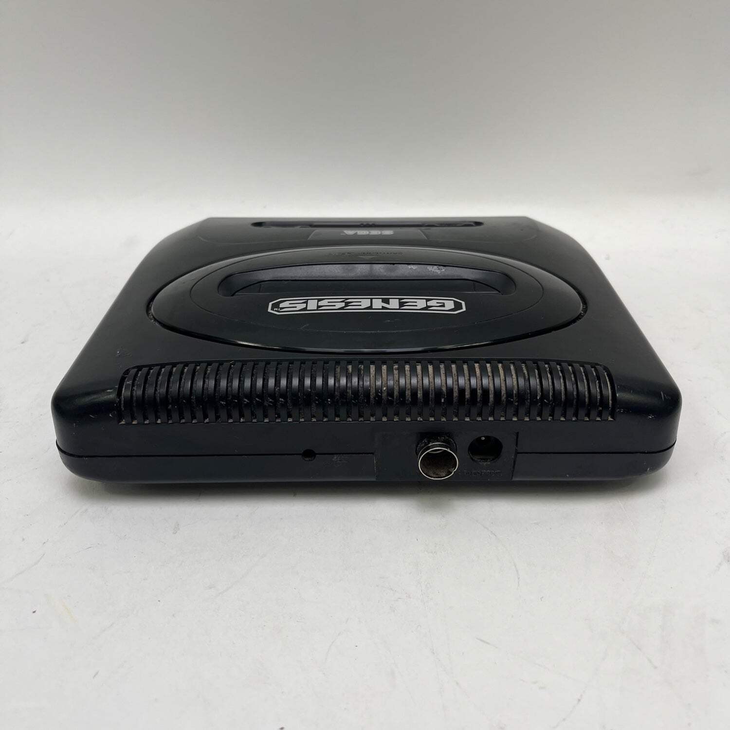 Broken Sega Genesis Console Gaming System Only MK-1631 No Video