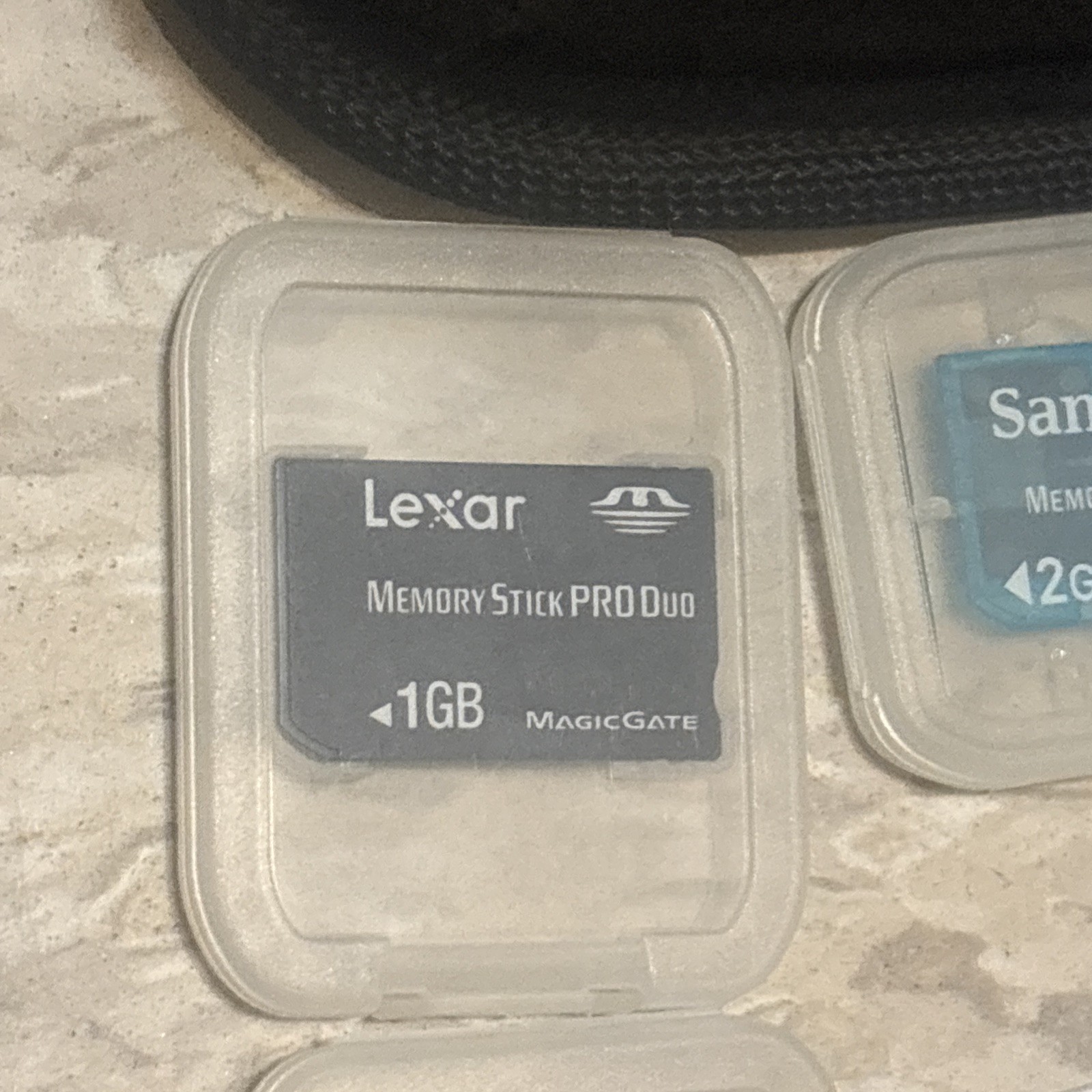 Sony PSP lot OEM Carrying Case Travel soft hard case lot + memory sticks/game