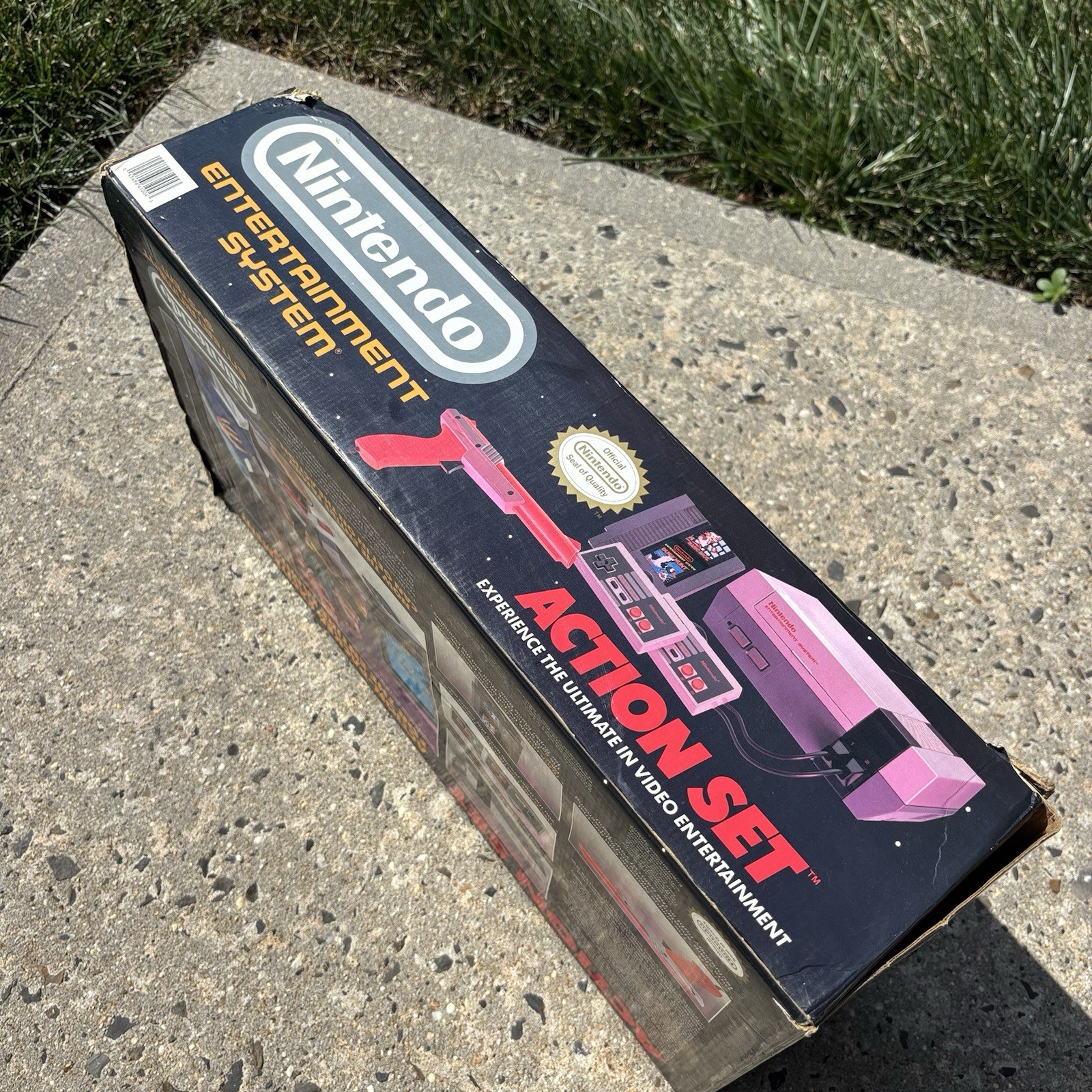 Original Nintendo NES Action Set Console BOX ONLY w/ Styrofoam